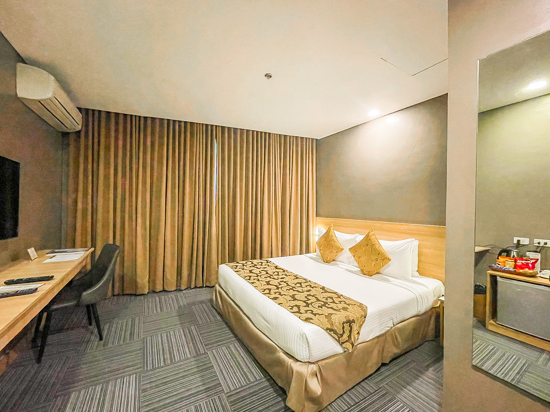 Room Superior King Bed