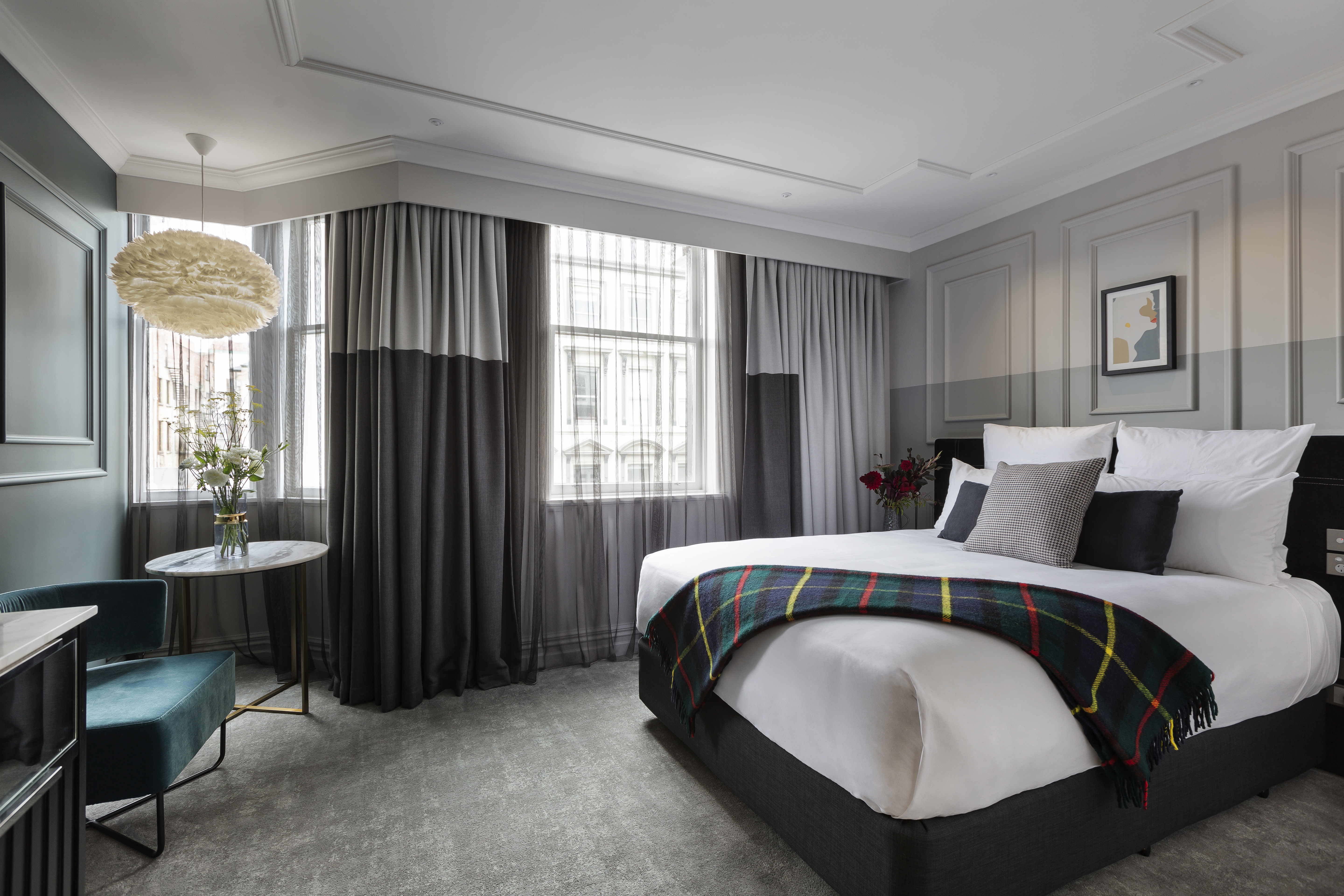 Double Classic Queen Bed