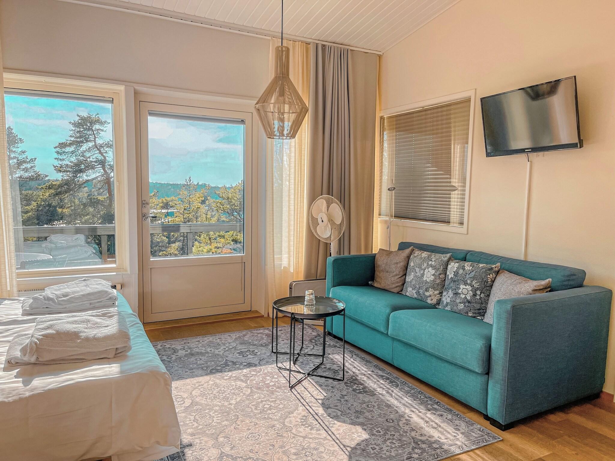 Junior Suite Queen Size Bed