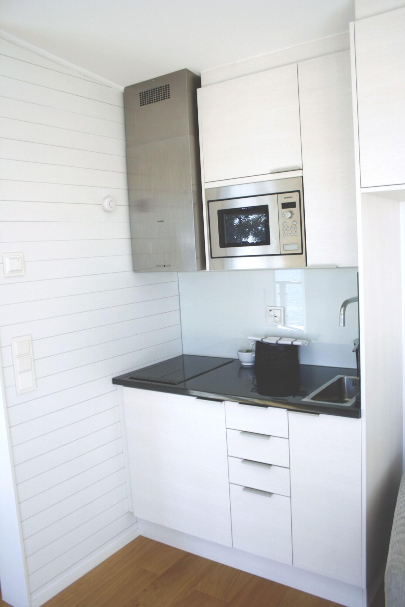 Villa Queen Size Bed