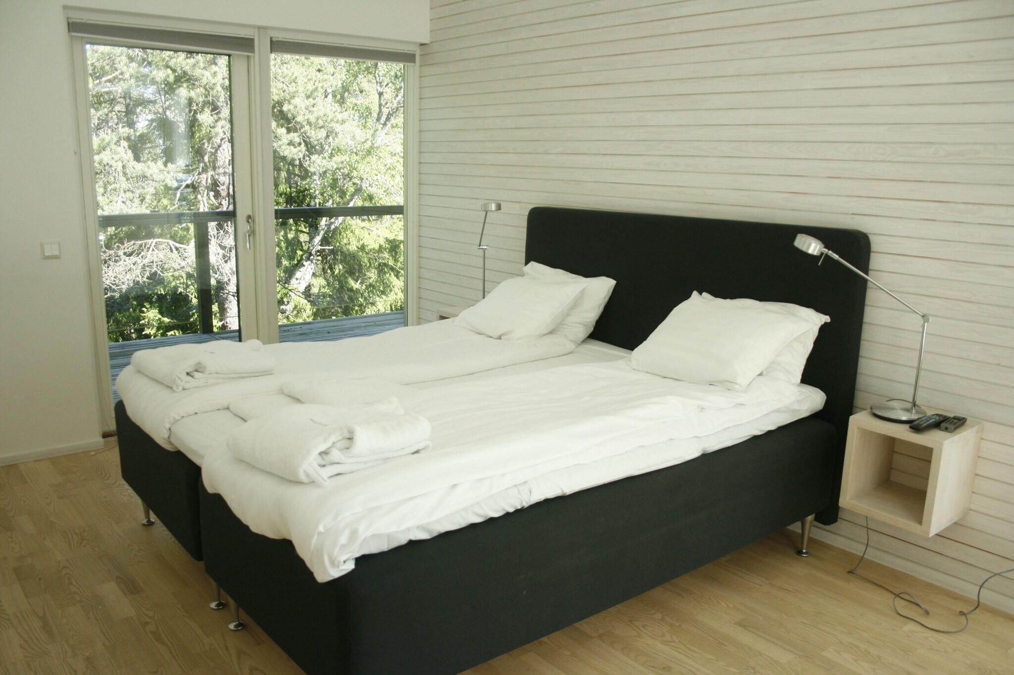 Villa Two Queen Beds