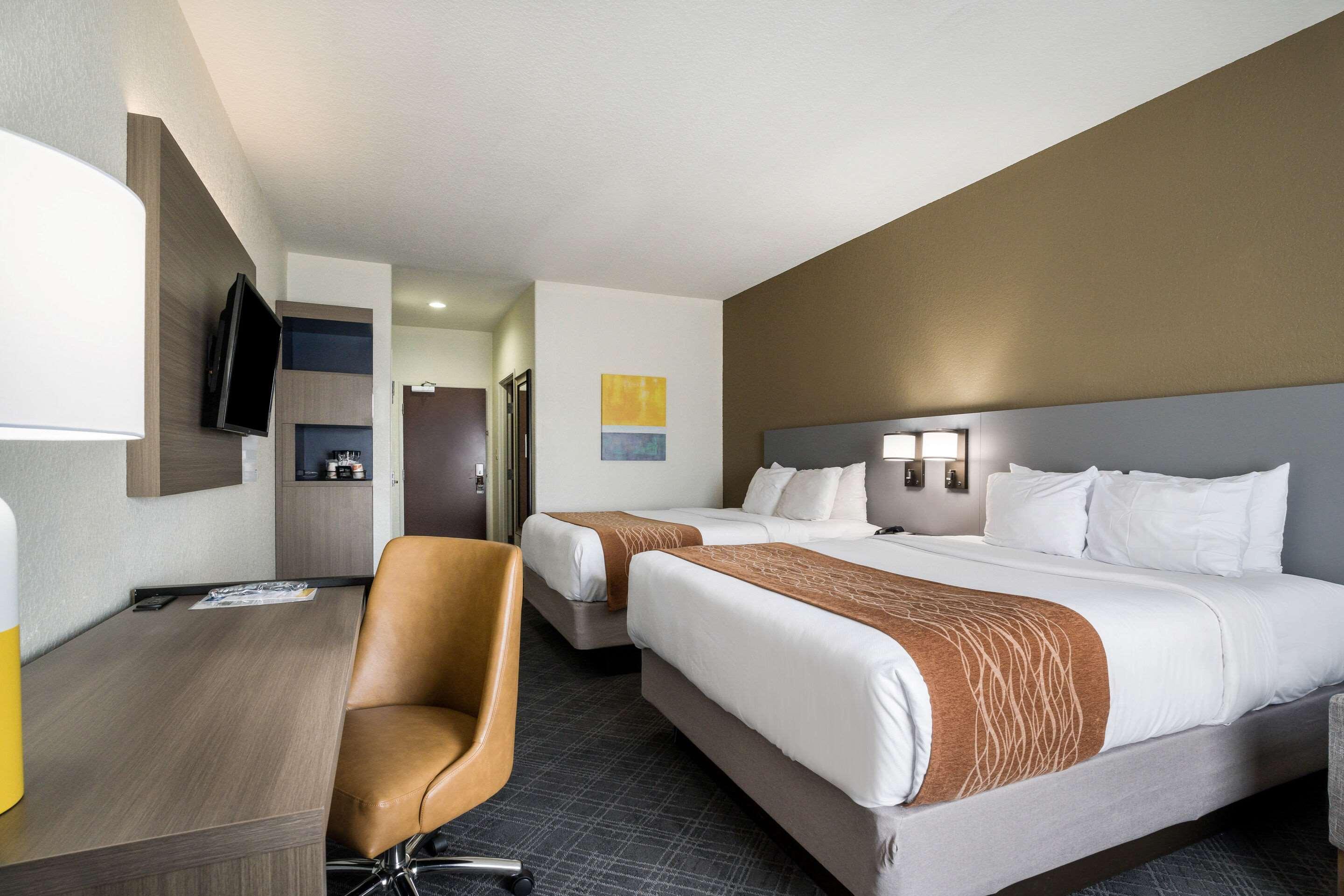 Double Two Queen Beds Non Smoking