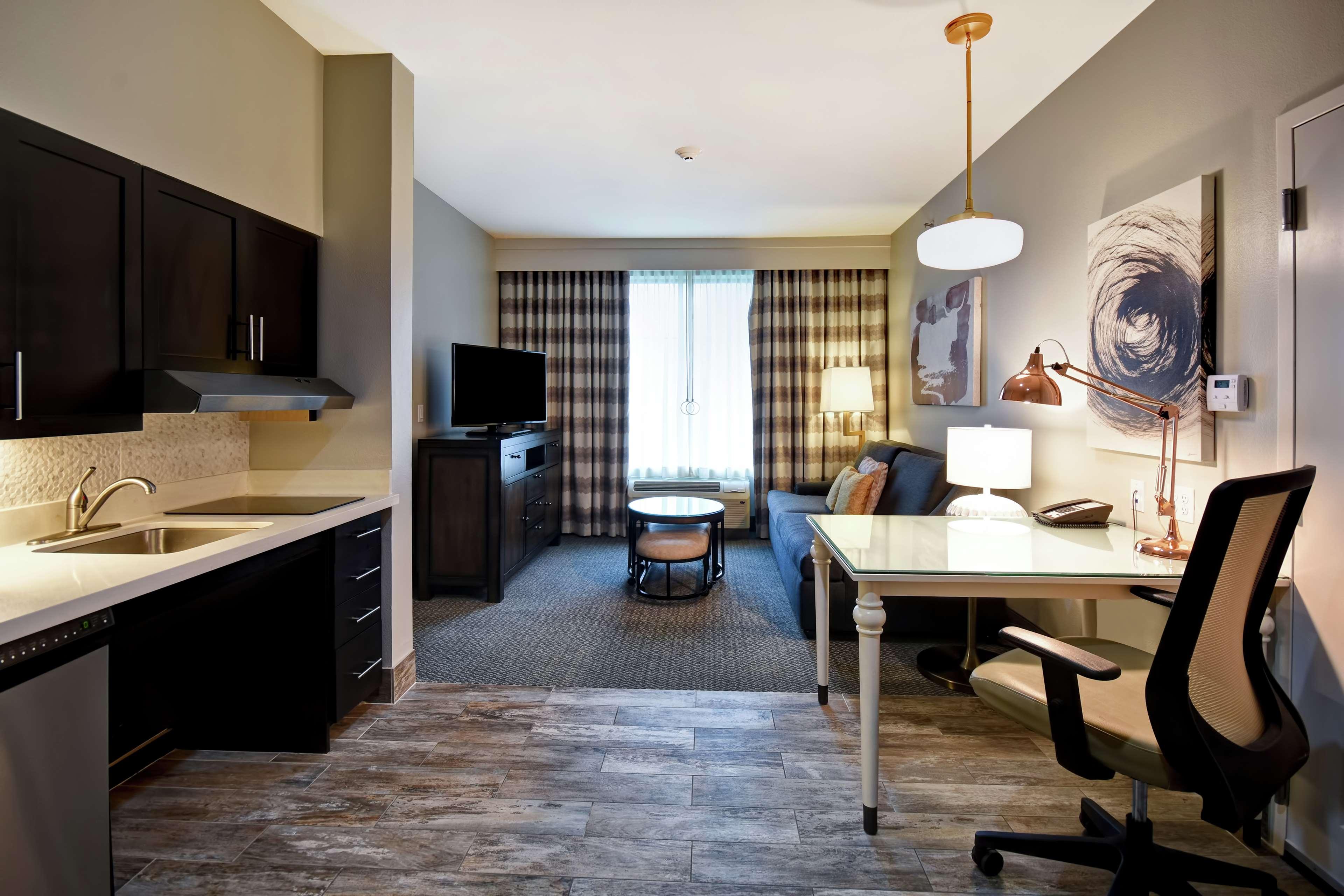 Suite Two Queen Beds