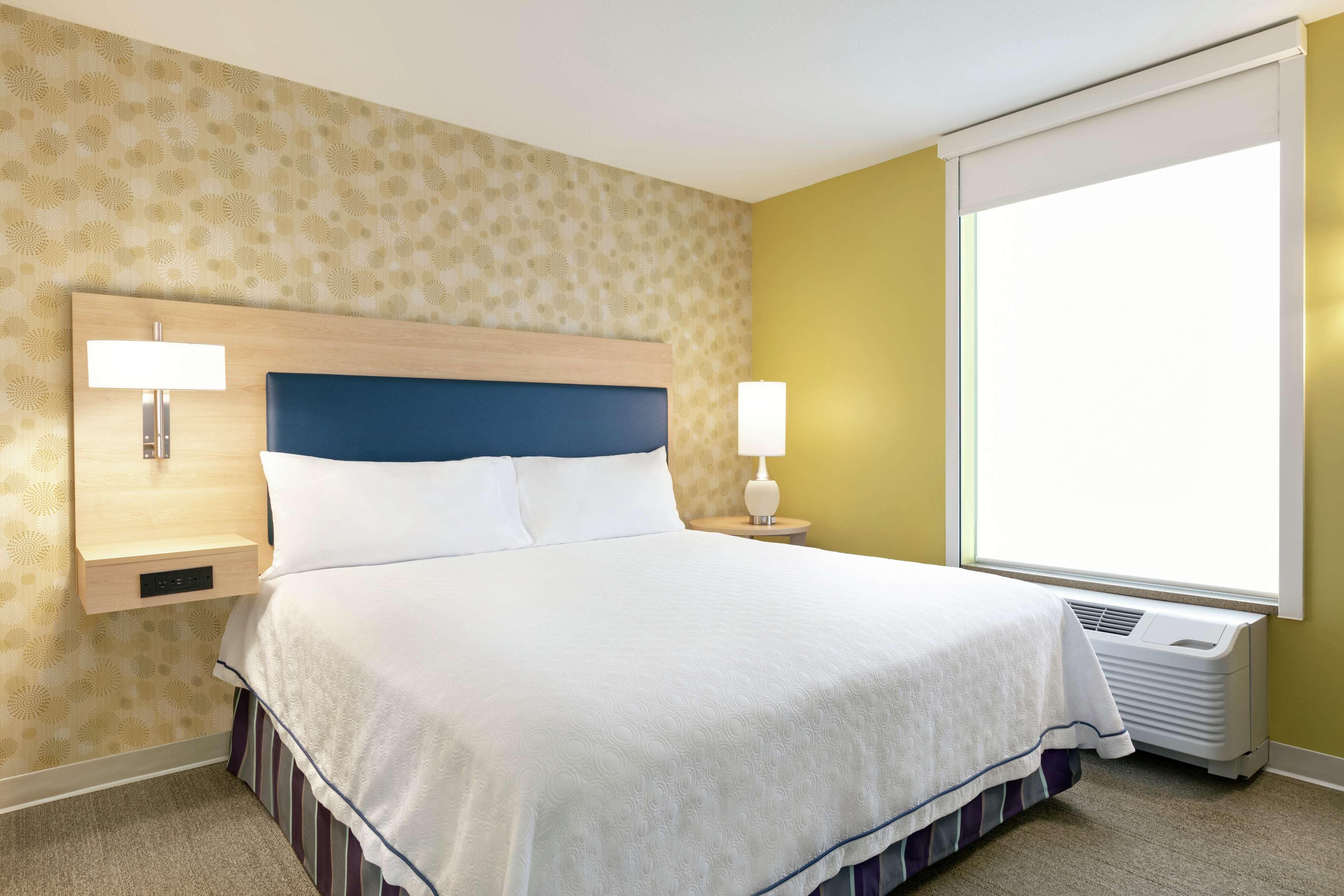 Suite Queen Bed Non Smoking