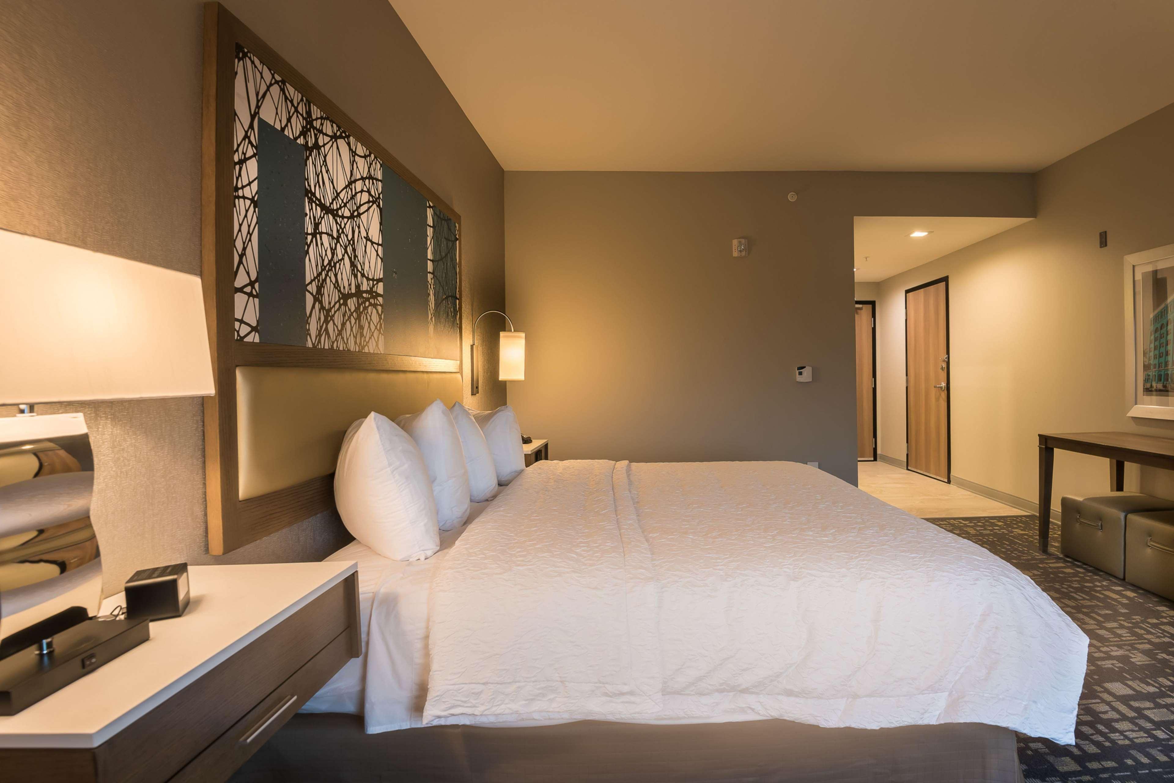 Double King Bed Non Smoking