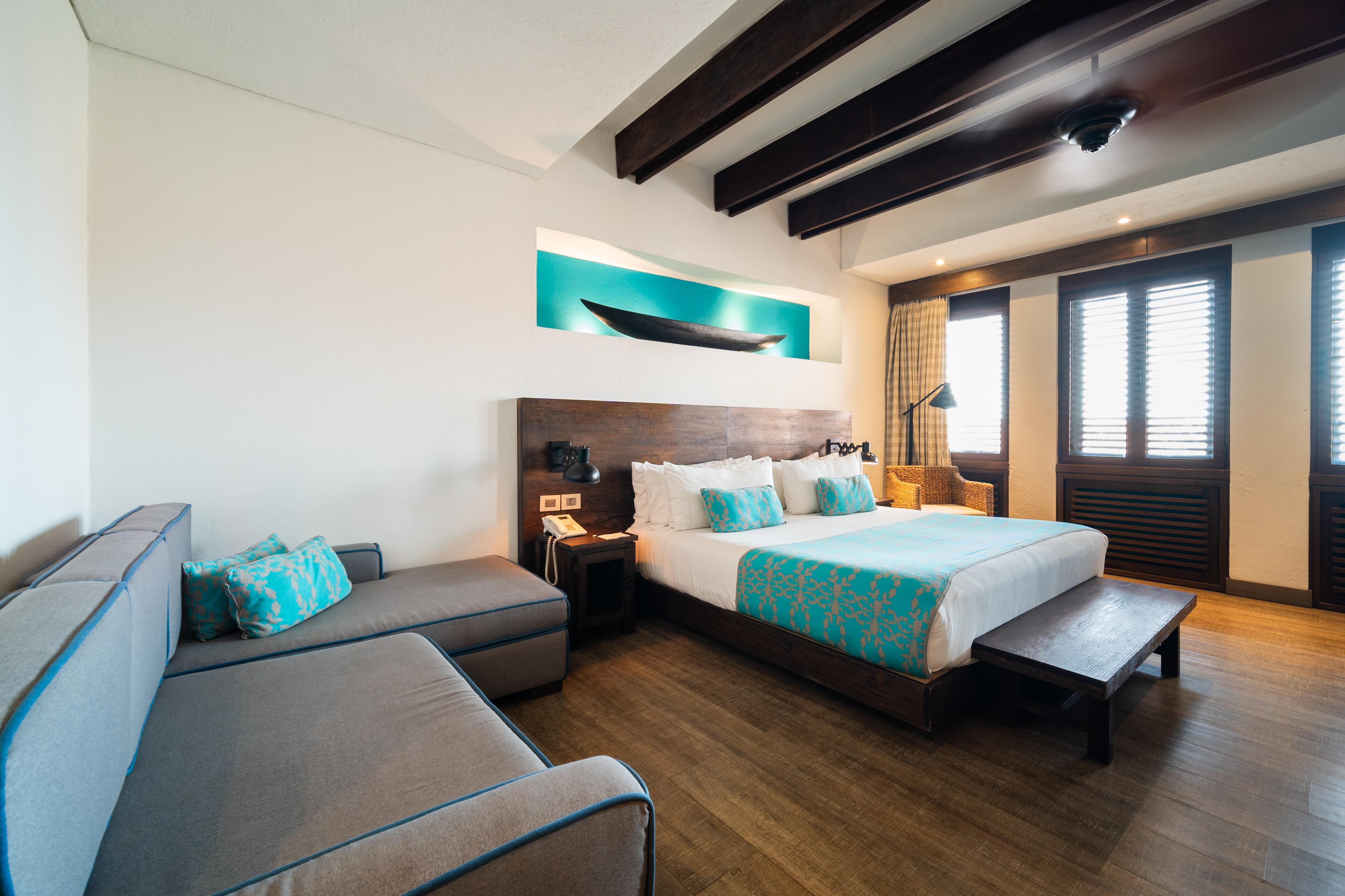 Double Deluxe King Bed