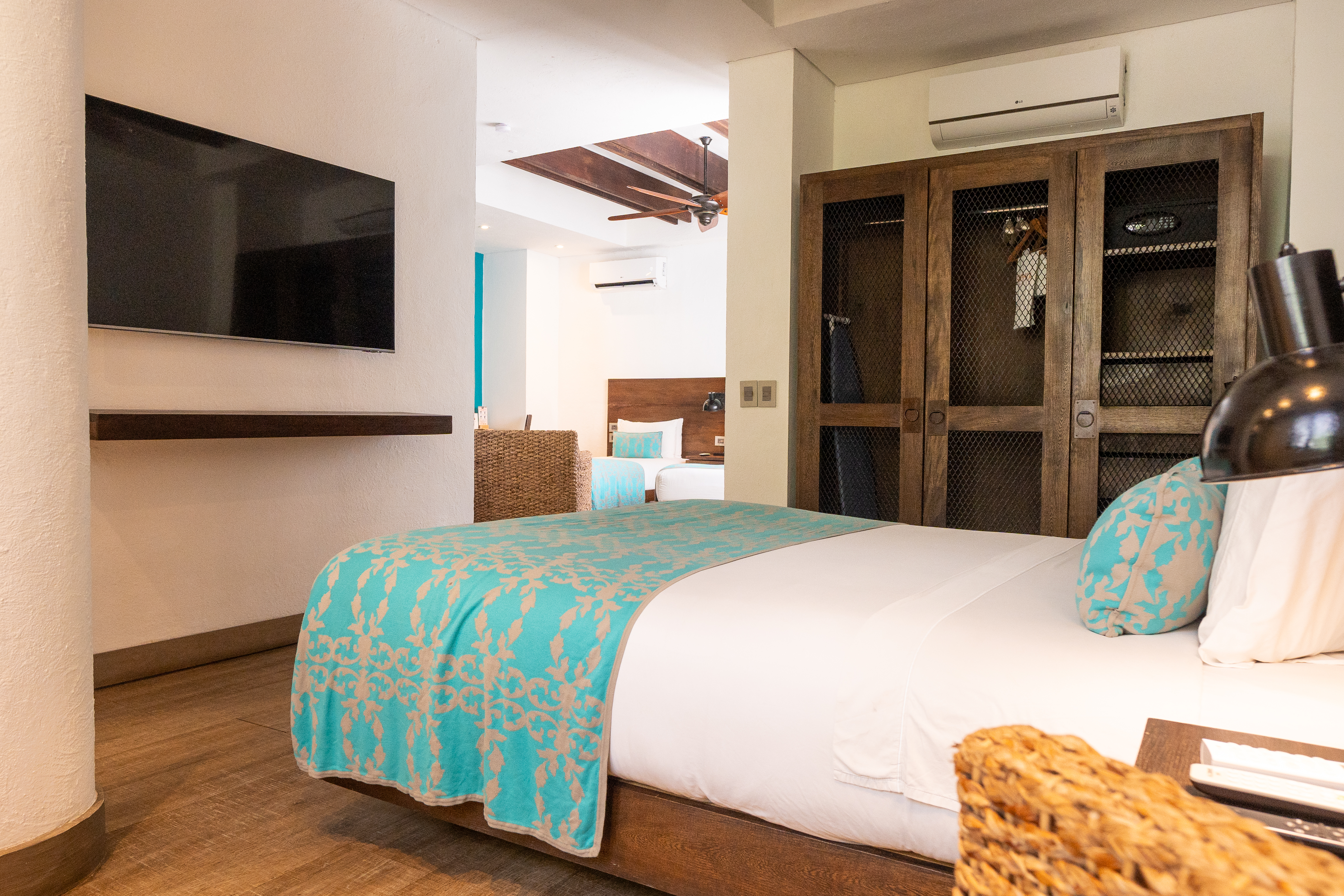 Family Room Three Beds