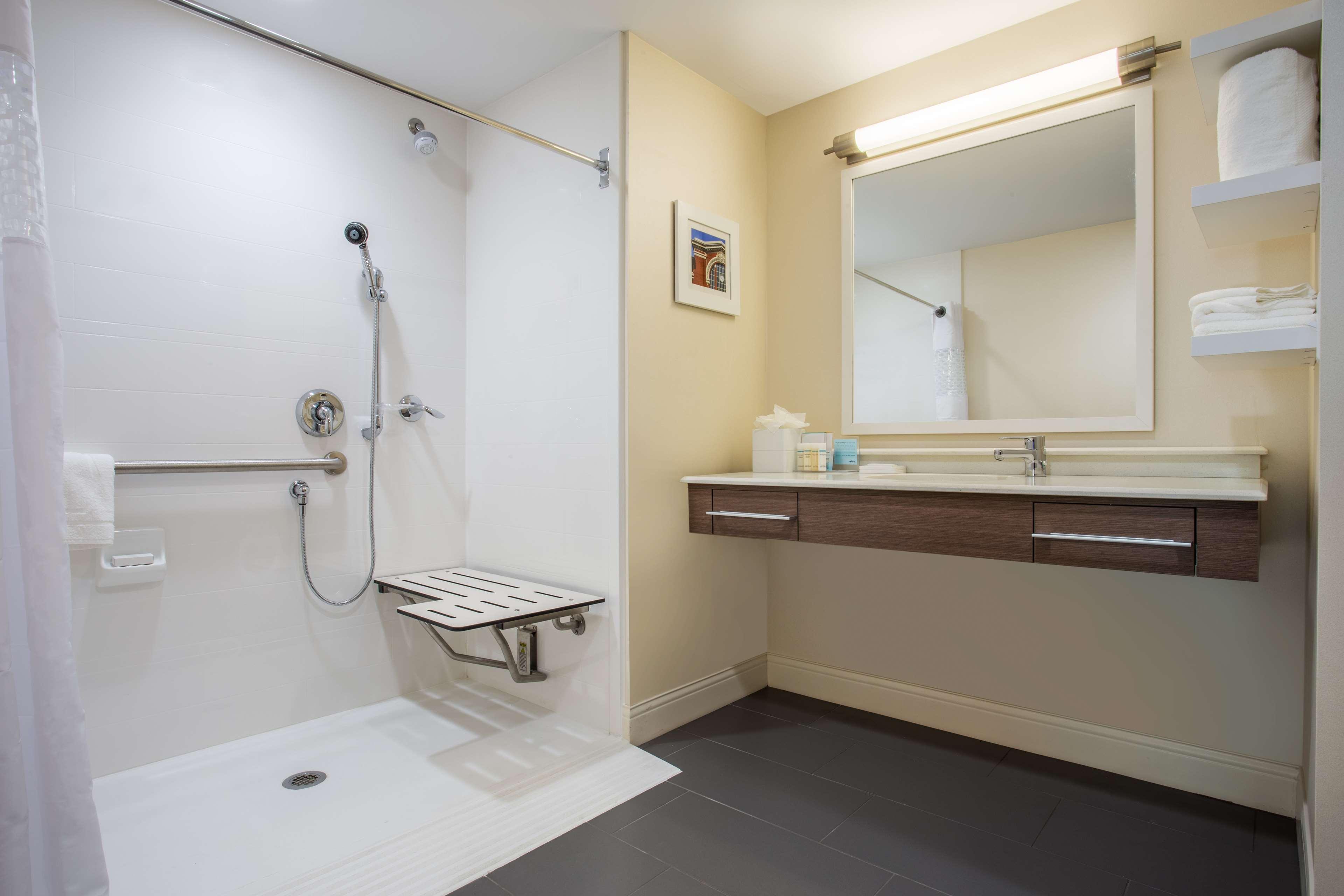 Studio King Bed Non Smoking