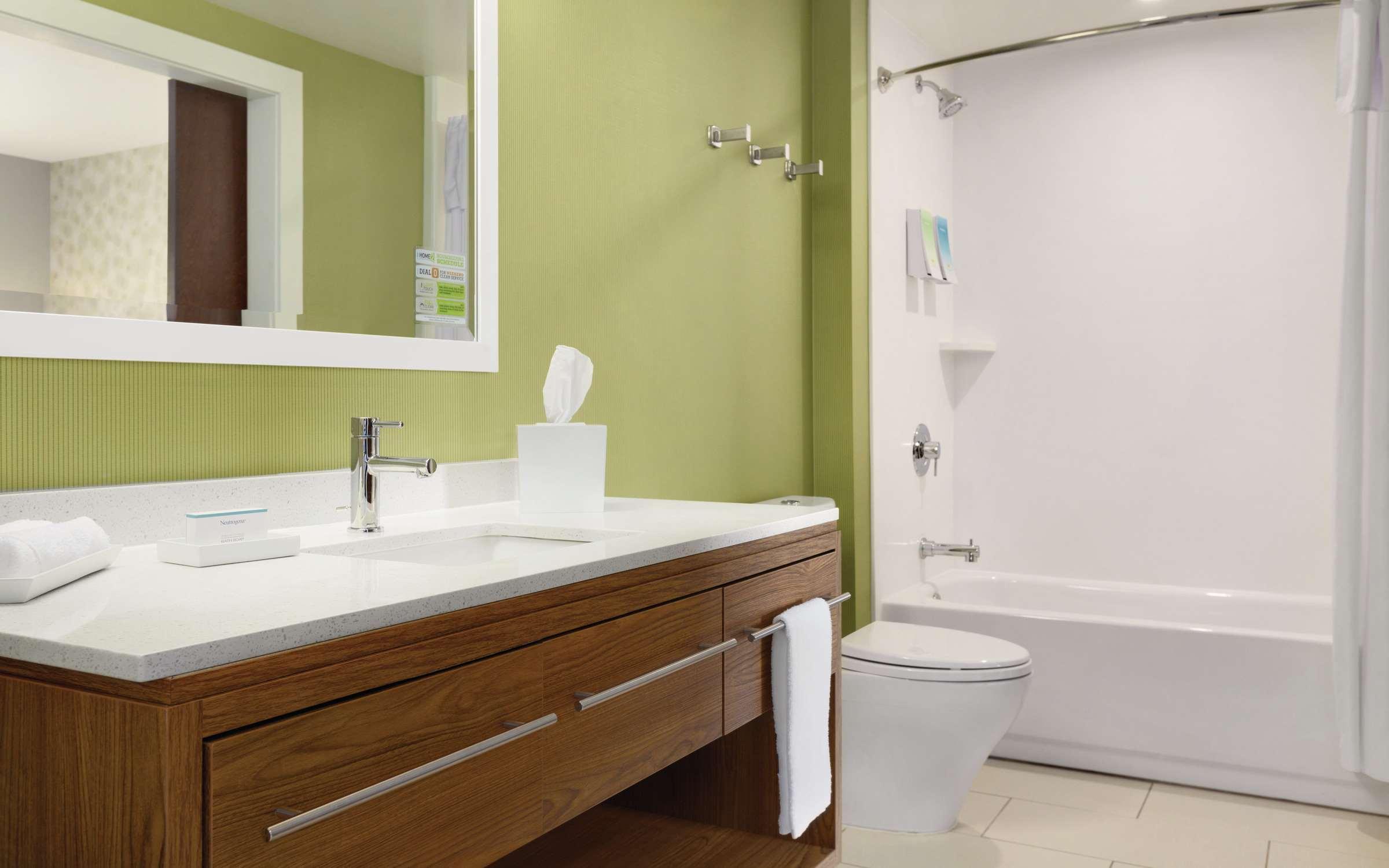 Studio King Size Bed