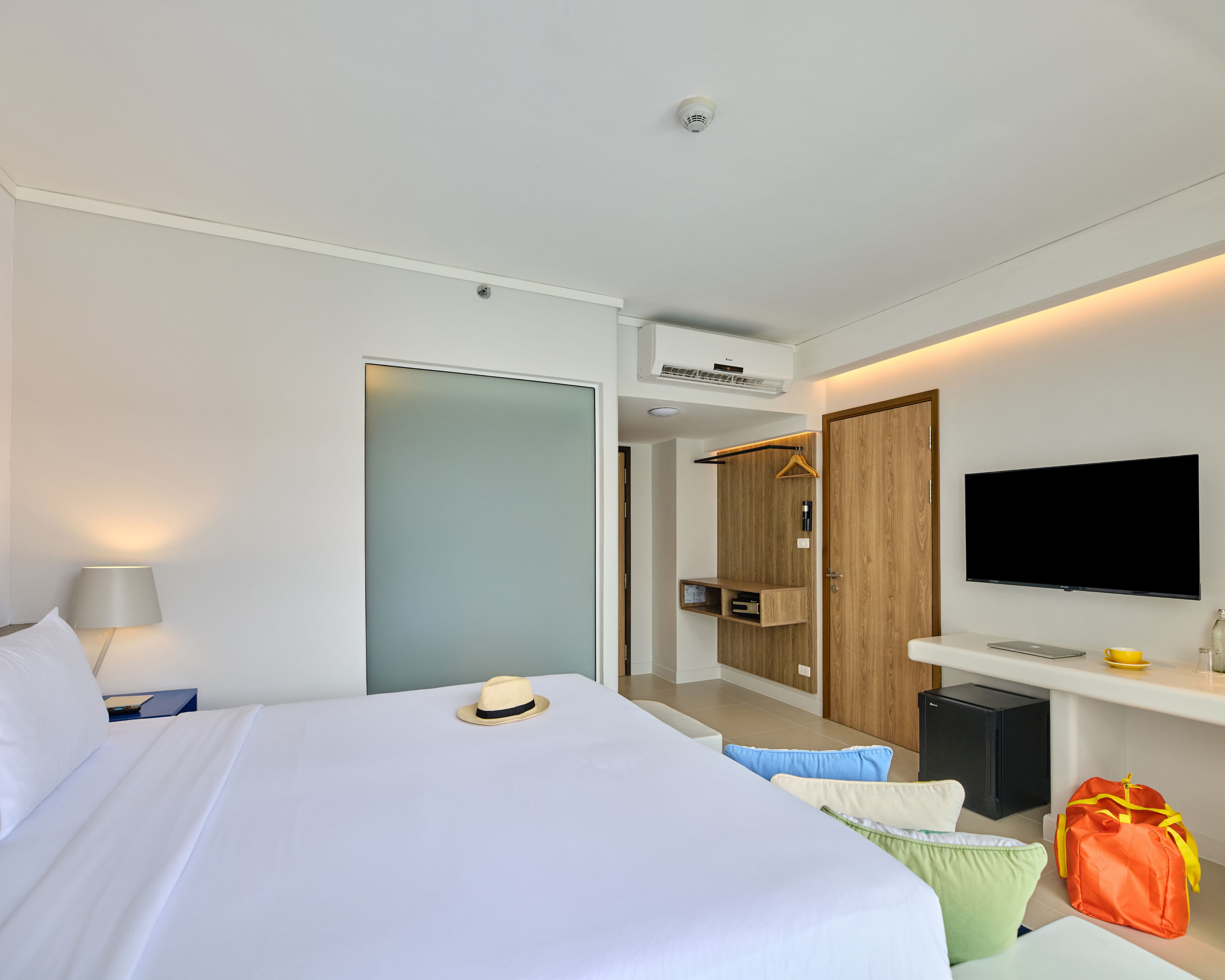 Double Deluxe Pool View