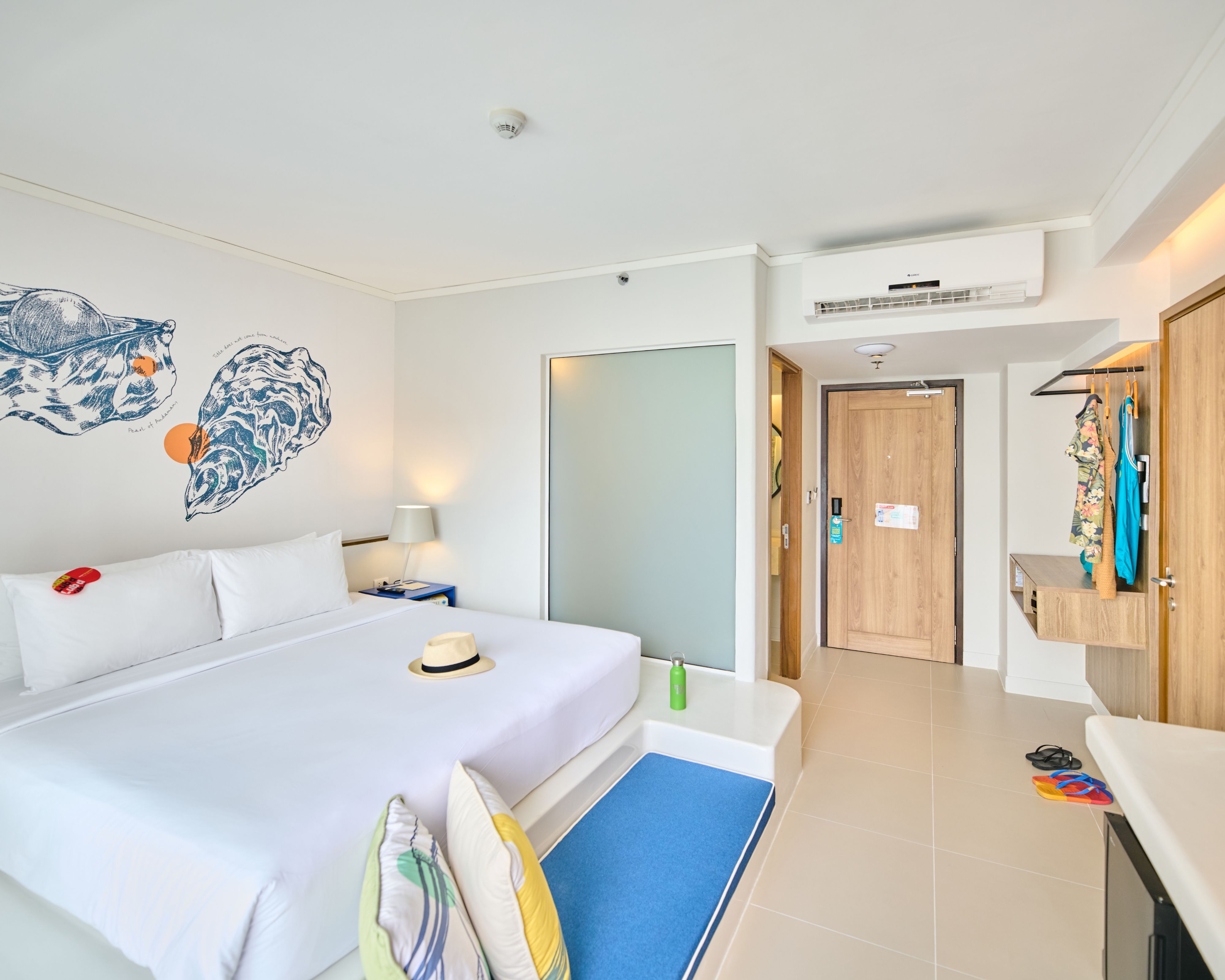 Double Deluxe Pool View