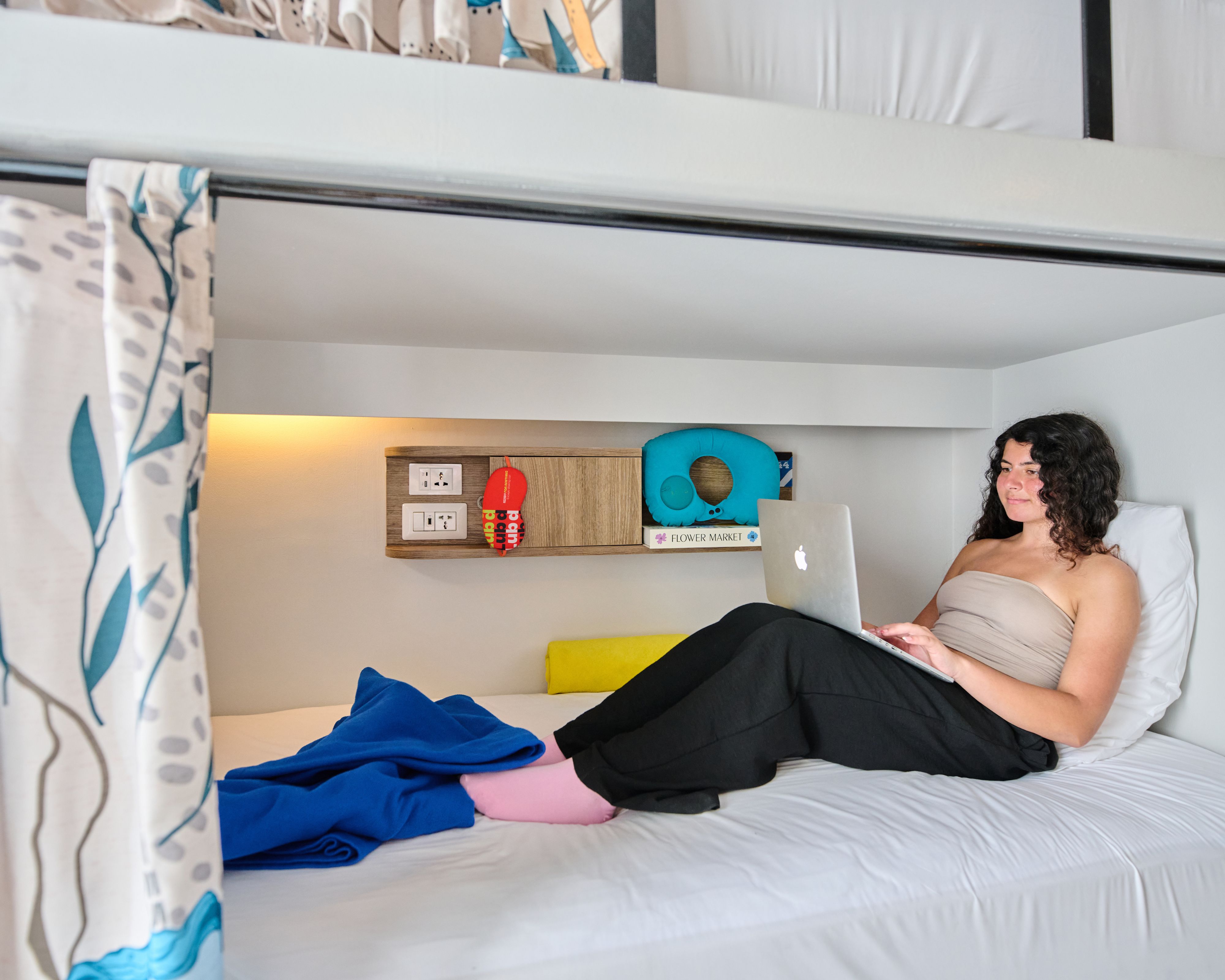 Bed in Dormitory Bunk Bed