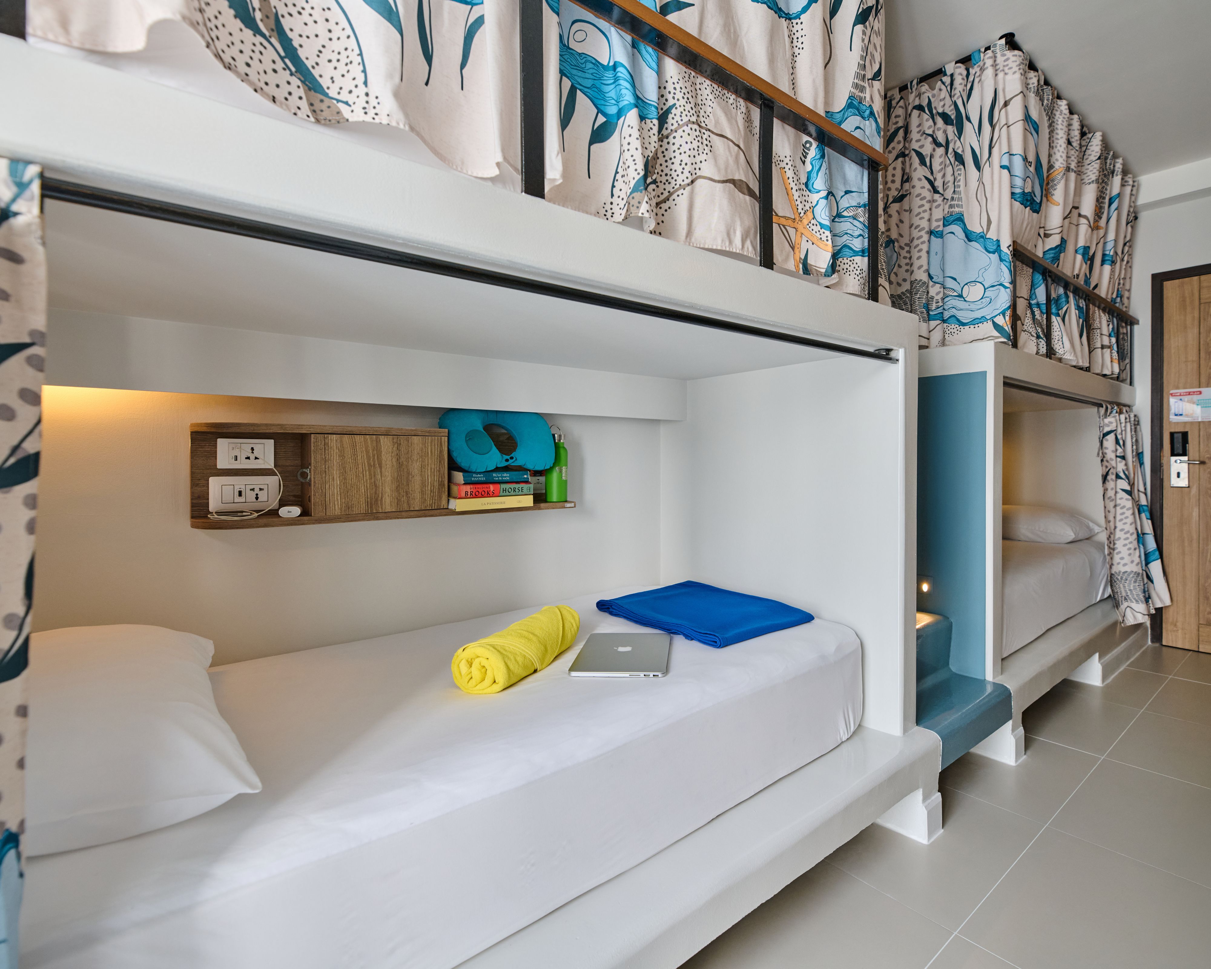 Bed in Dormitory Bunk Bed