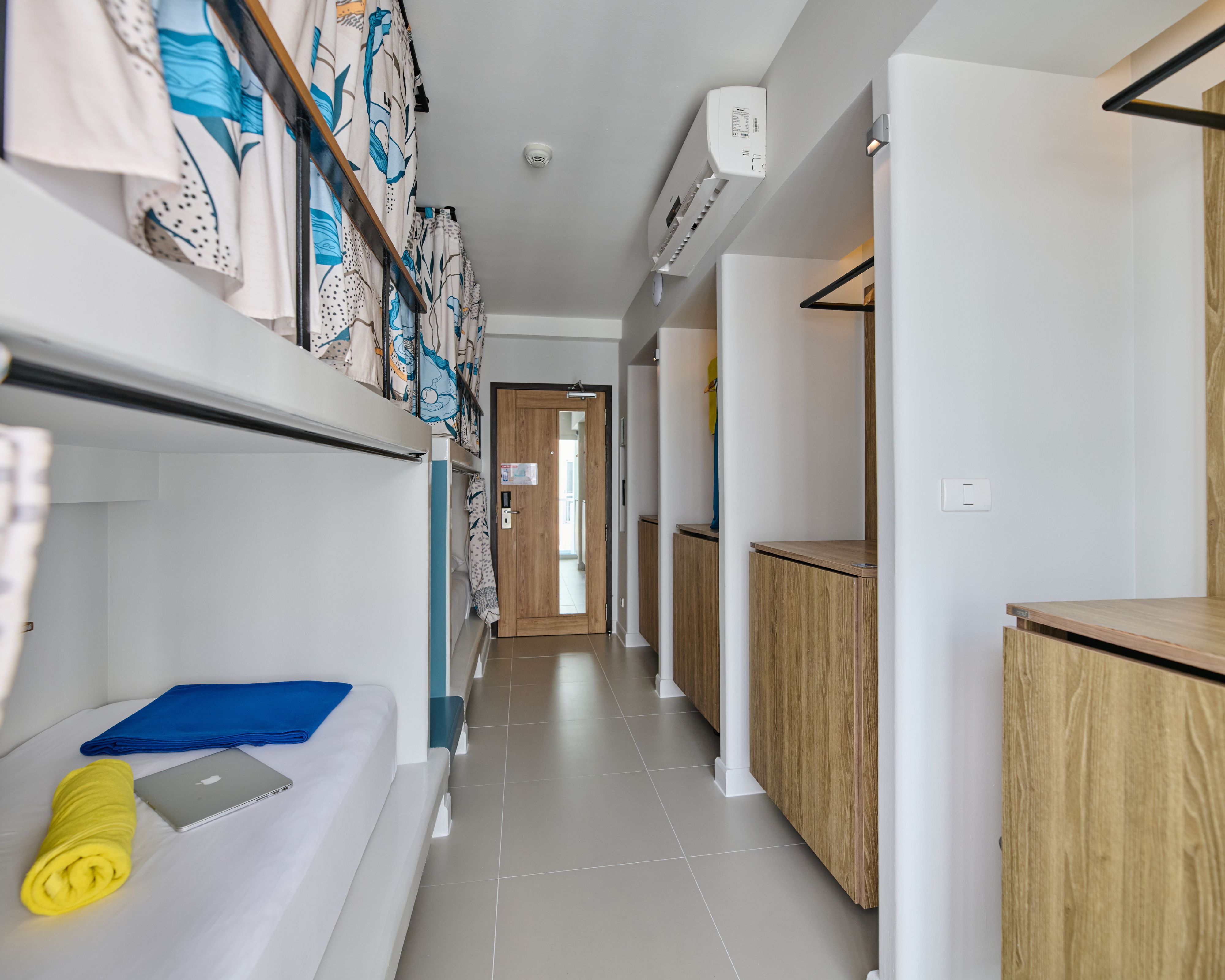 Bed in Dormitory Bunk Bed