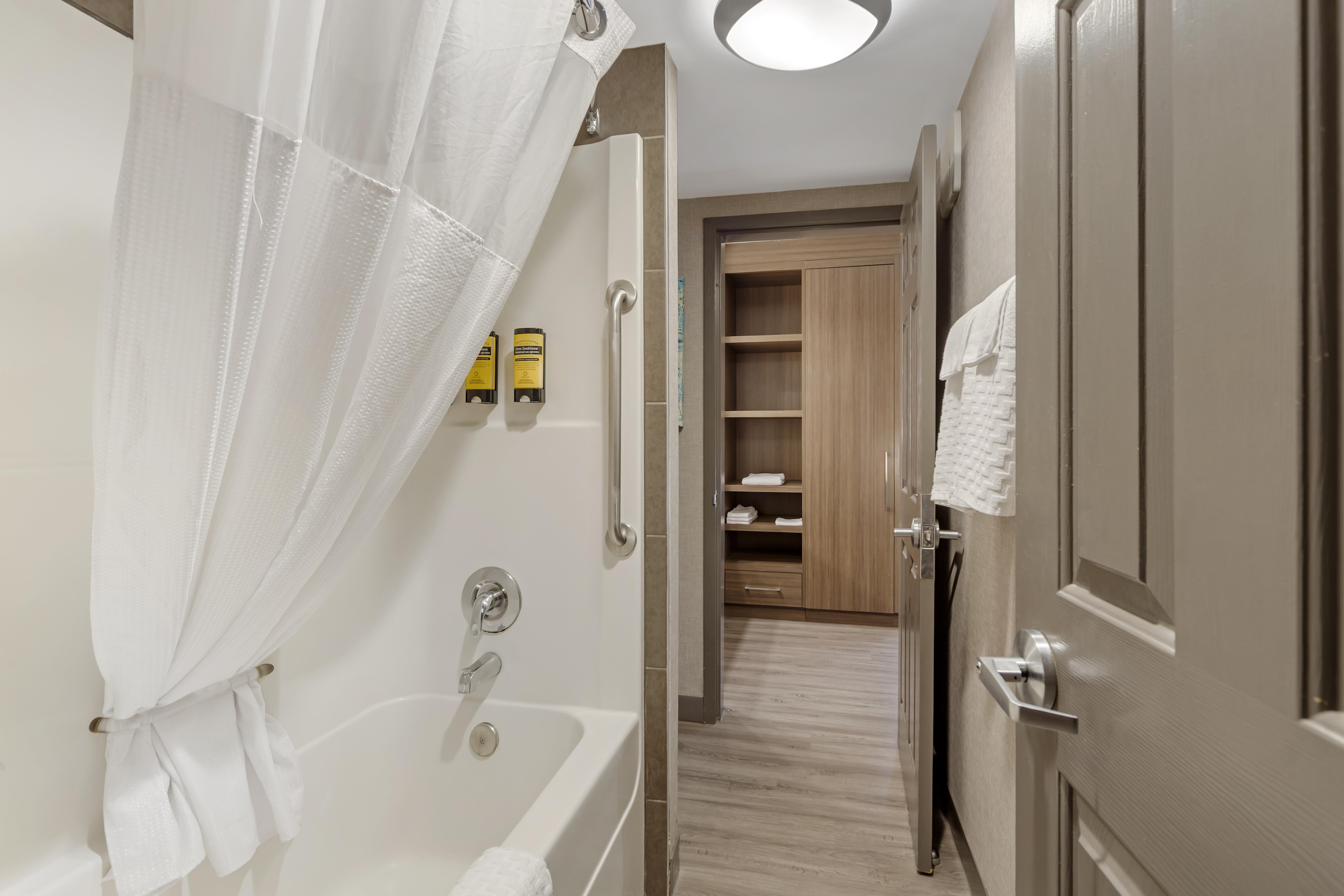 Suite Two Queen Beds