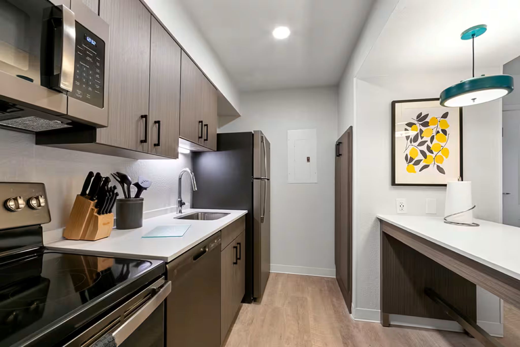 Studio King Size Bed