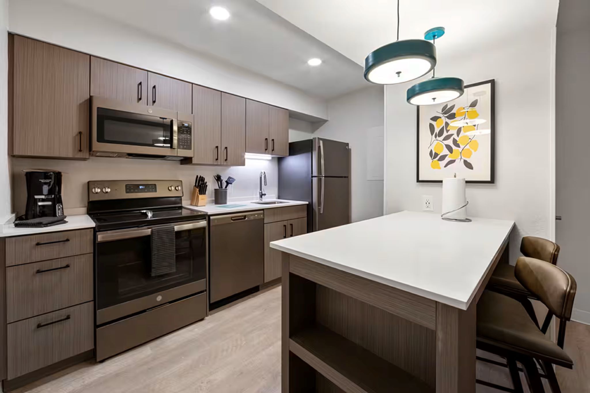 Studio King Size Bed