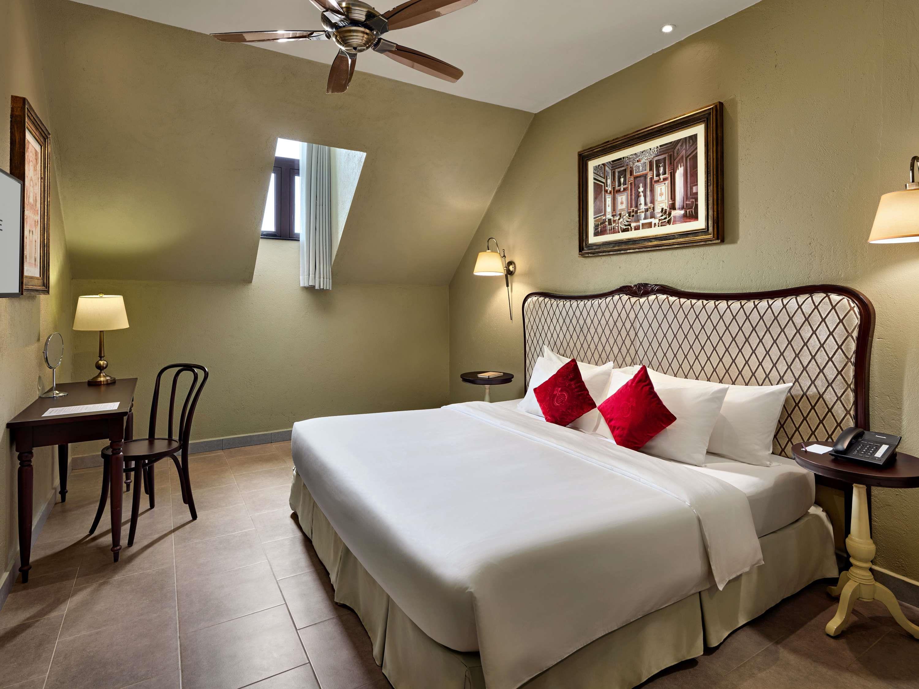 Double King Size Bed