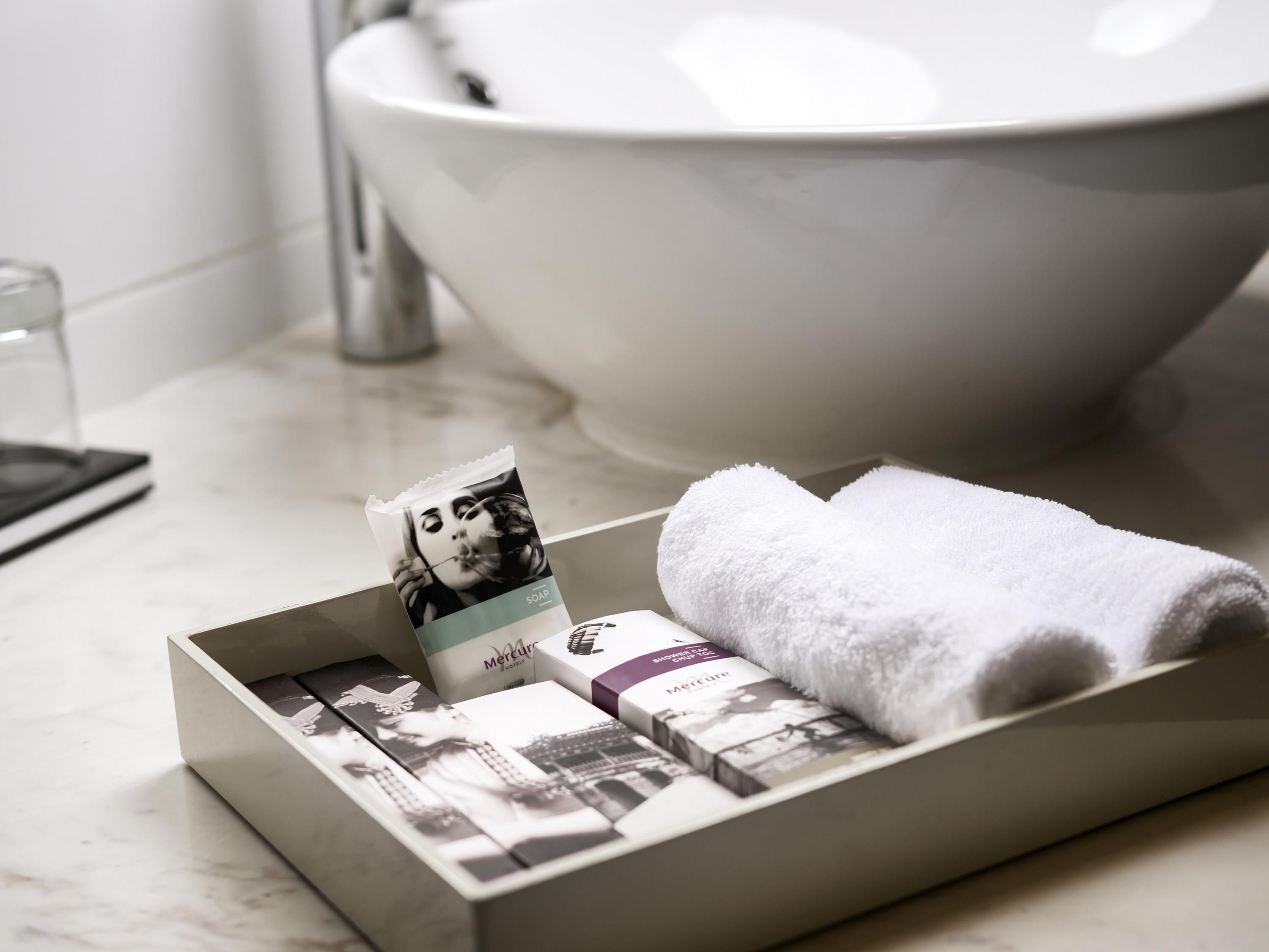 Family Room Deluxe King Bed