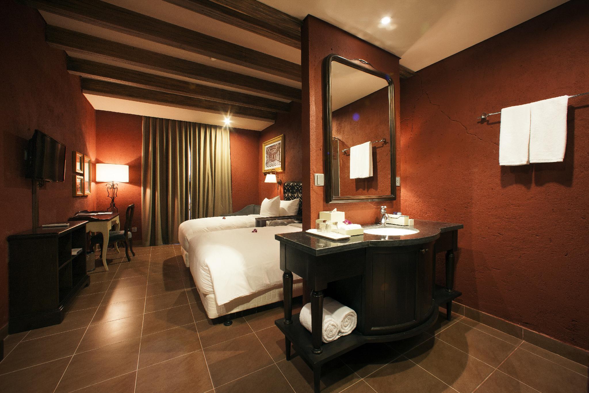 Double or Twin Deluxe