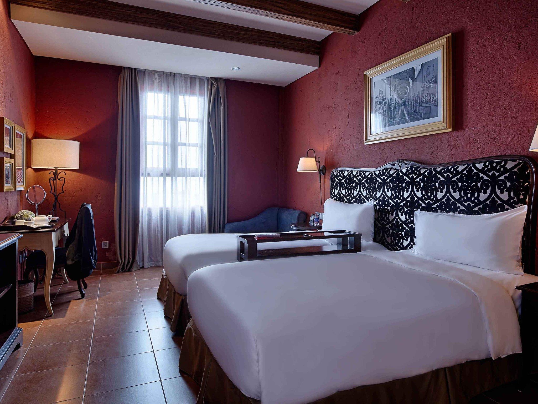 Double or Twin Deluxe