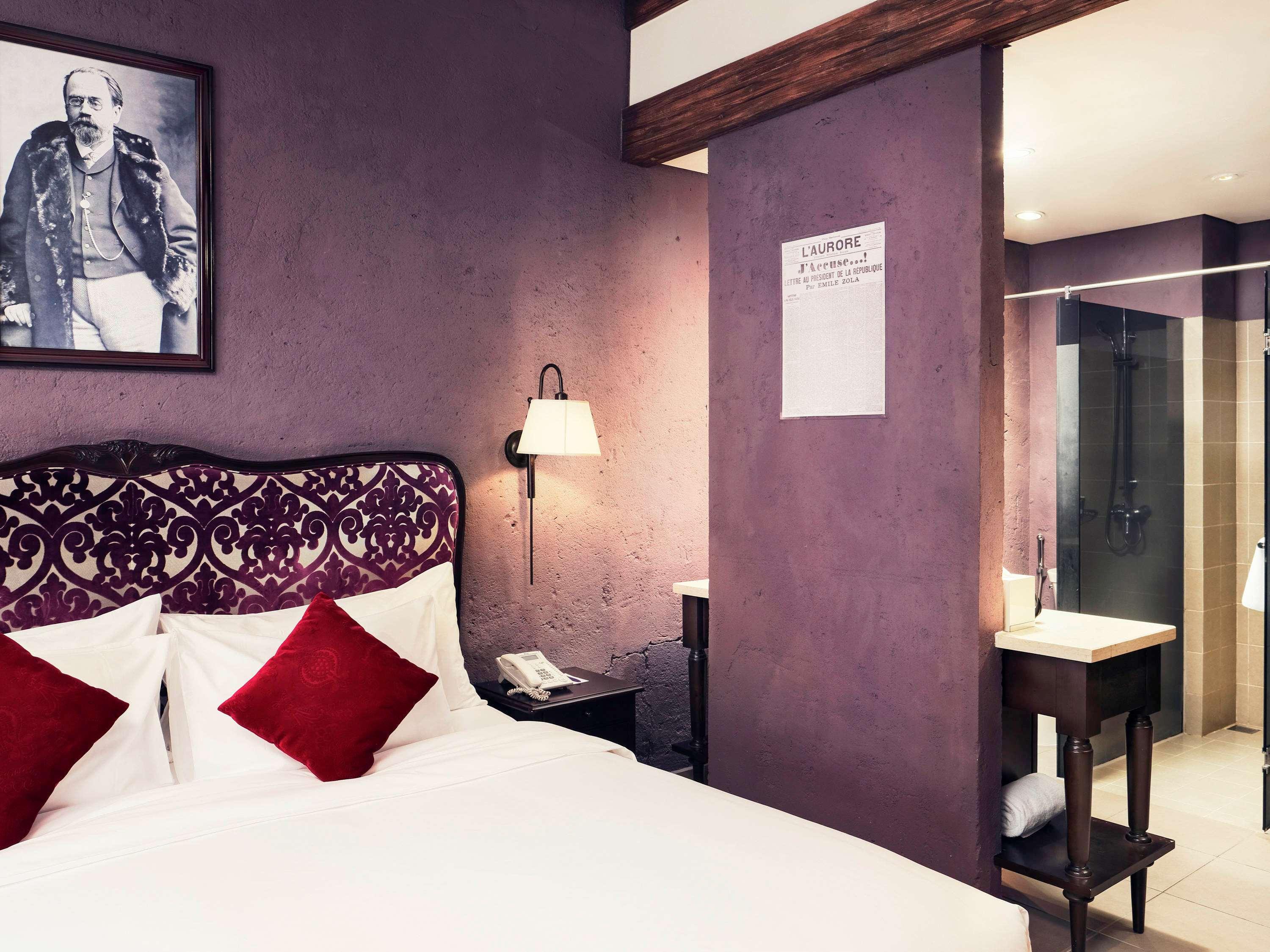 Double Deluxe King Bed