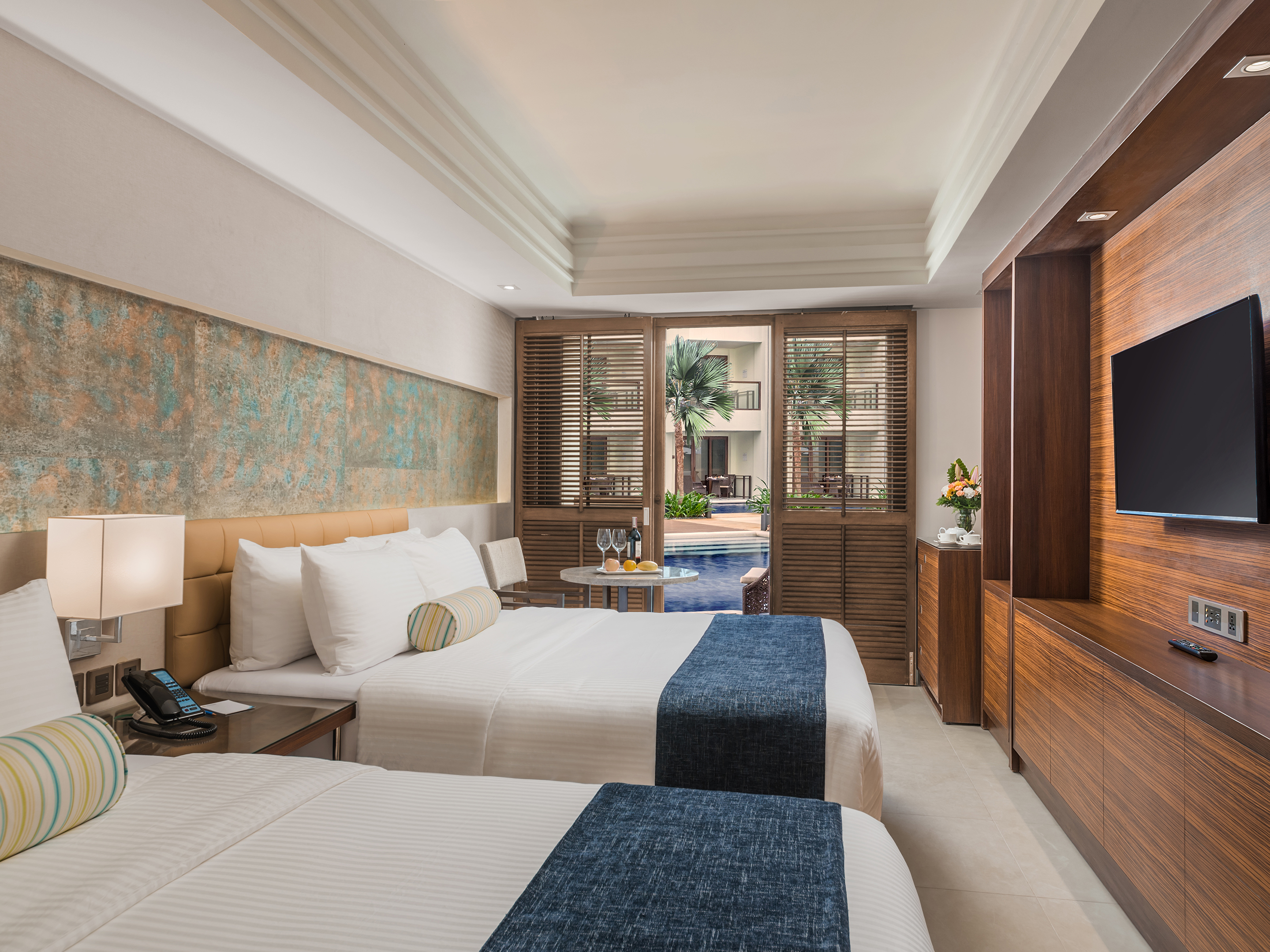 Twin Deluxe Pool View