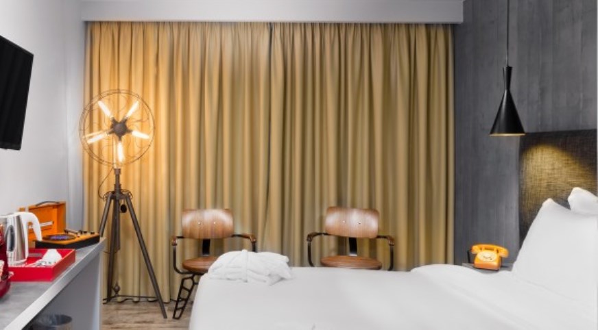 Double or Twin Standard