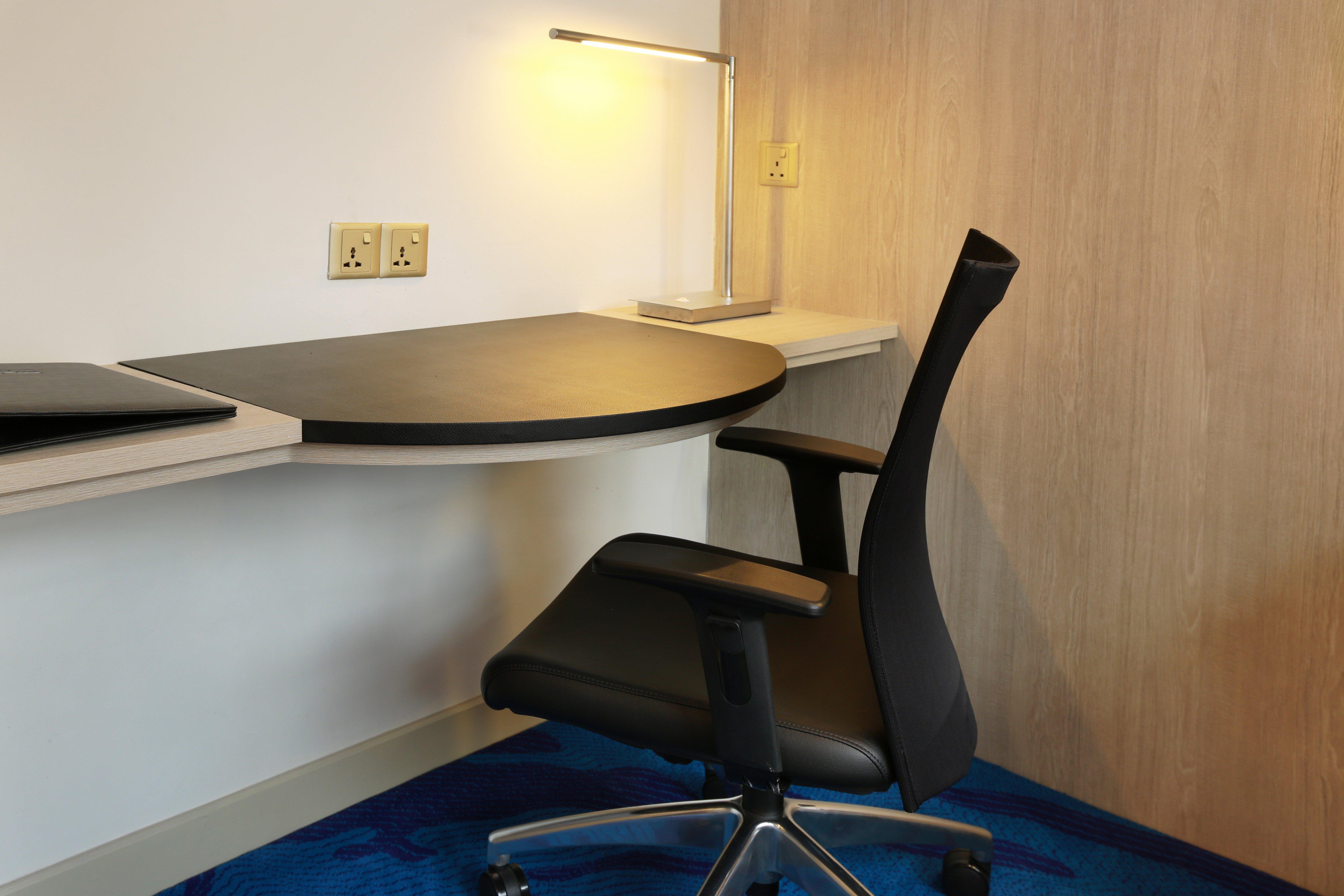 Double Queen Size Bed