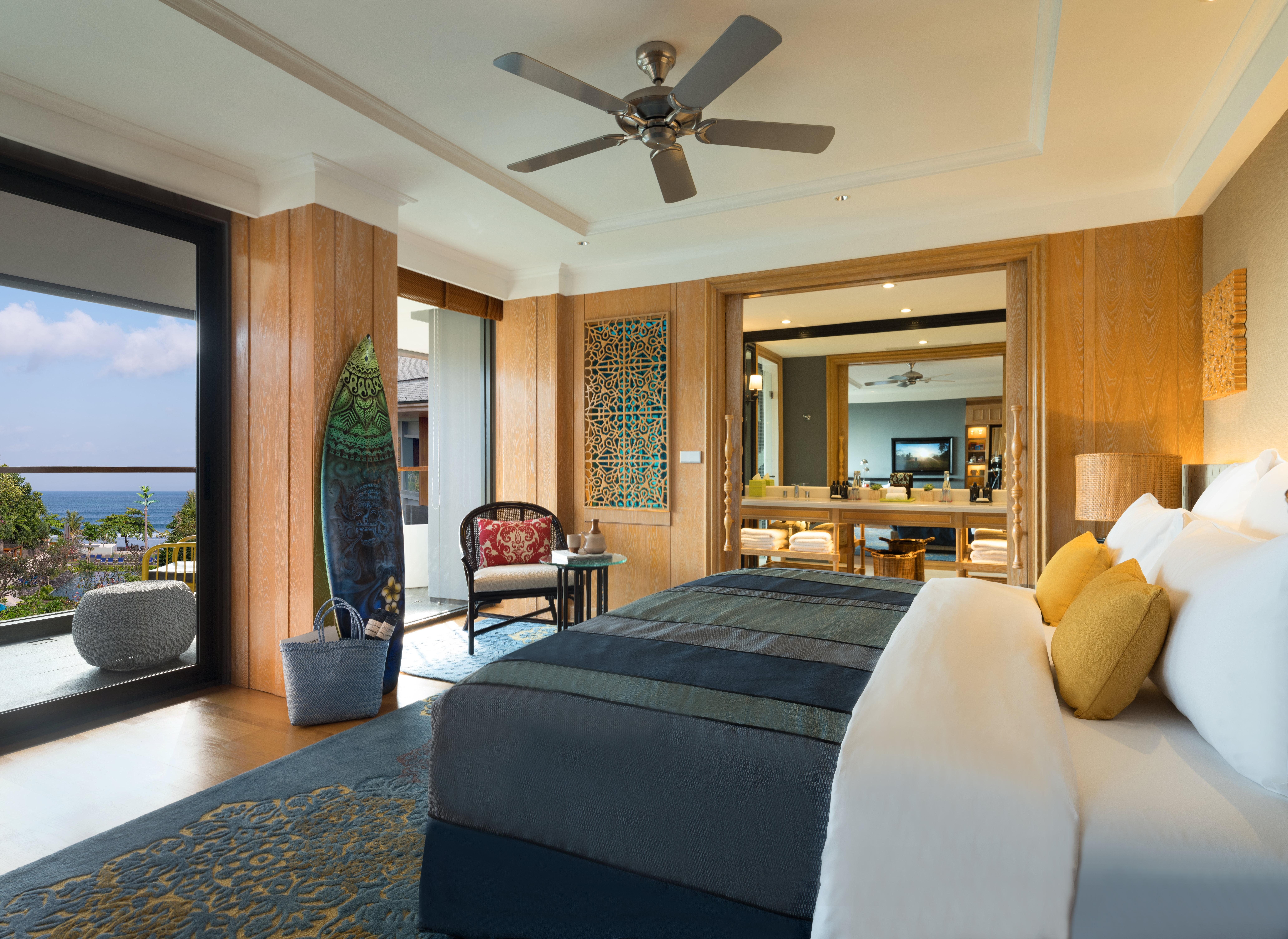 Suite Sea View King Bed