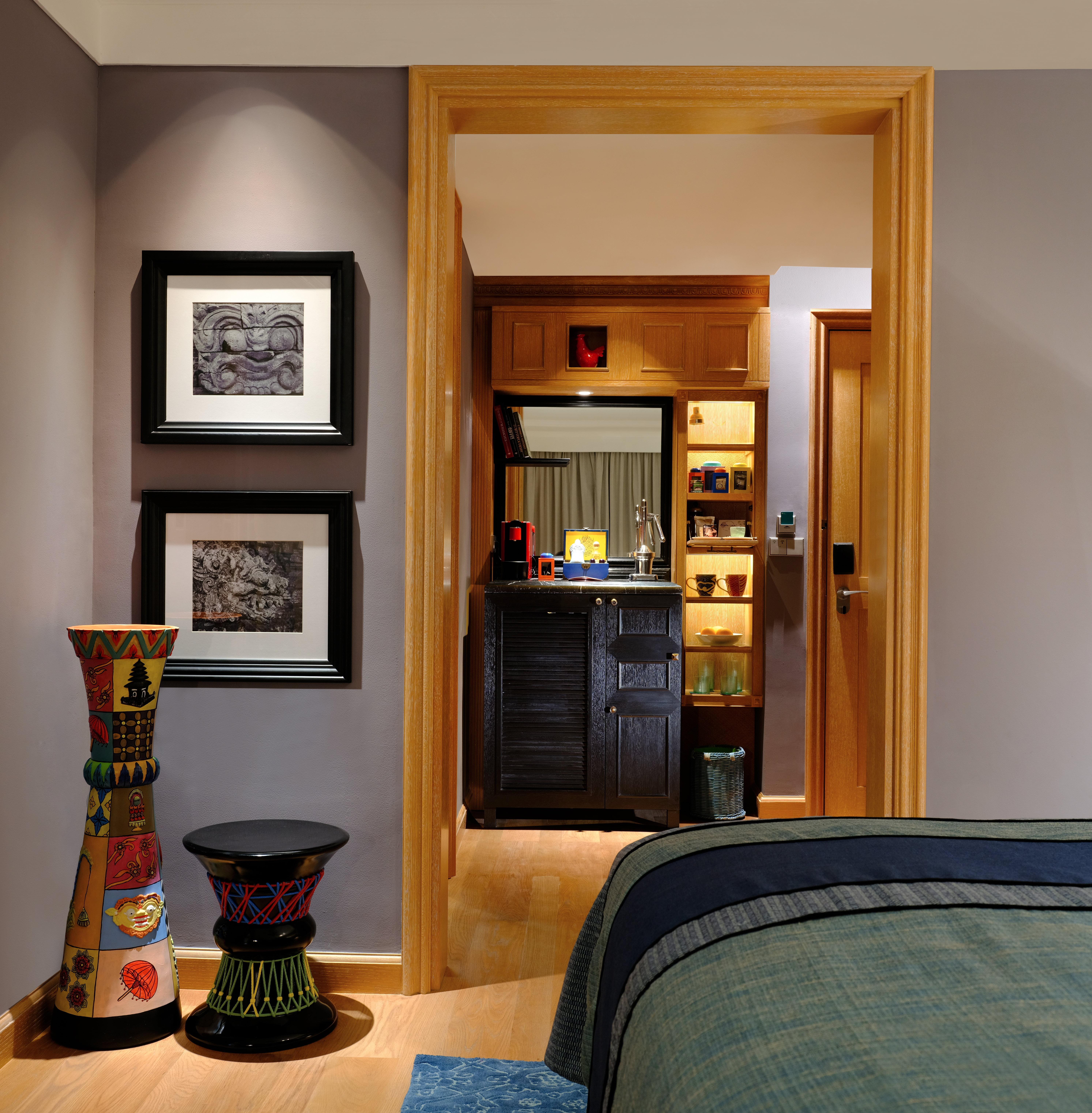 Suite Sea View King Bed