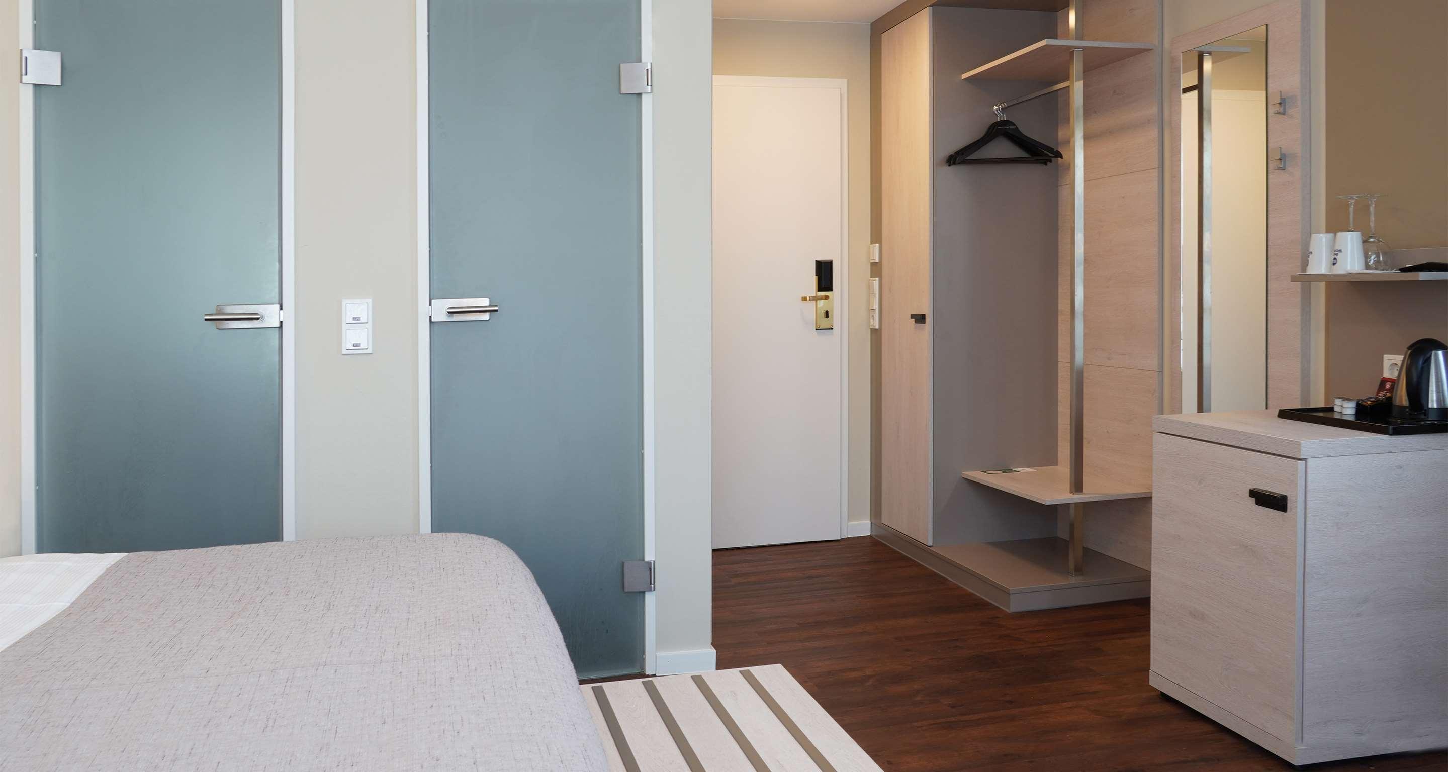 Double King Size Bed