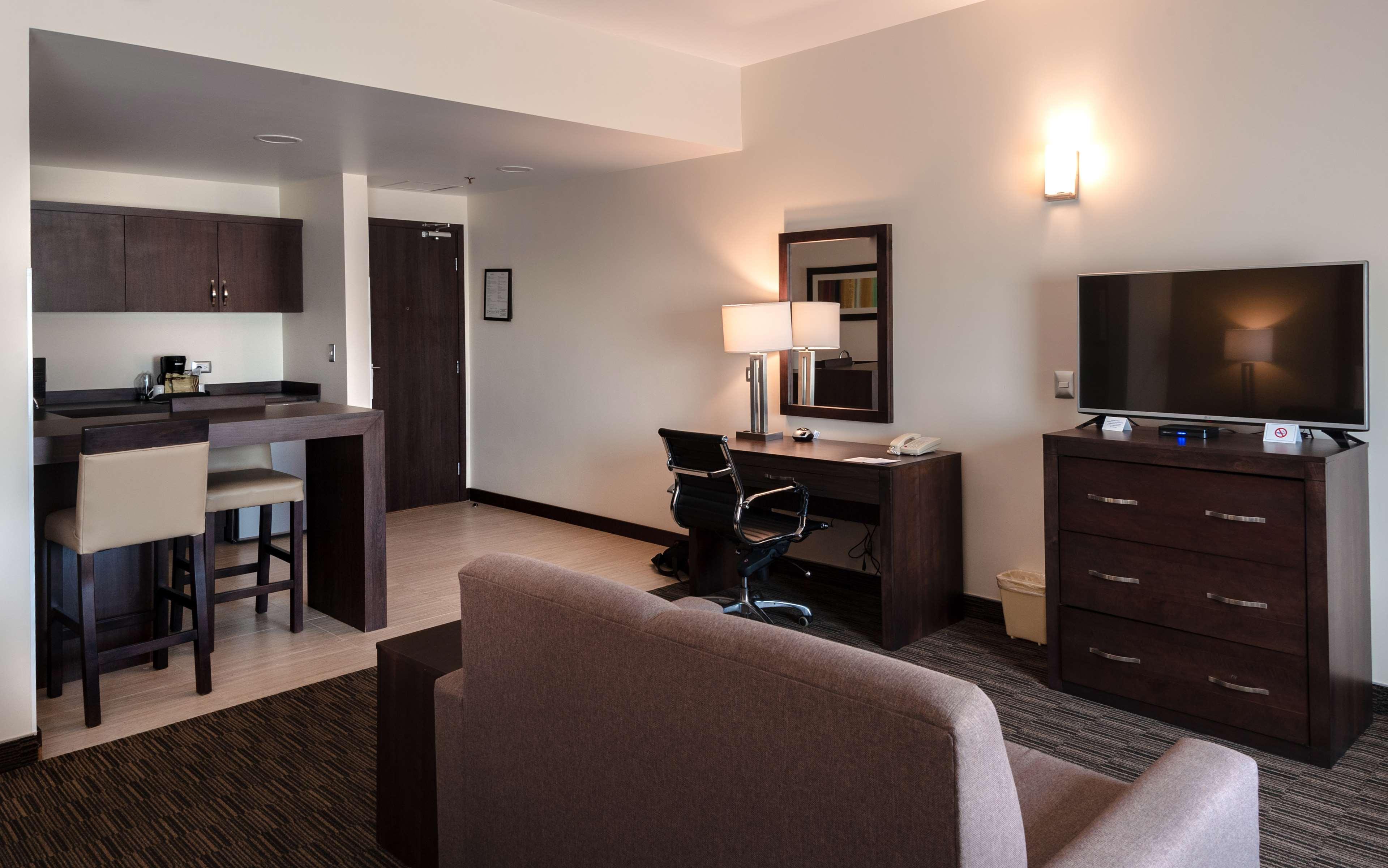 Suite Two Queen Beds