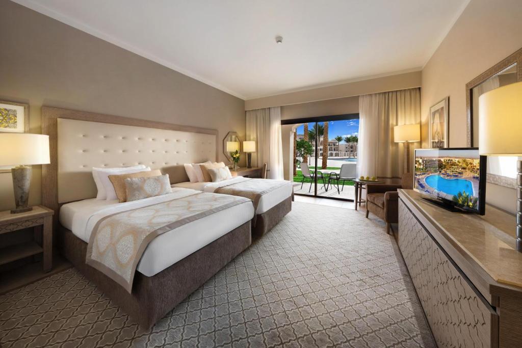 Double Superior Pool View