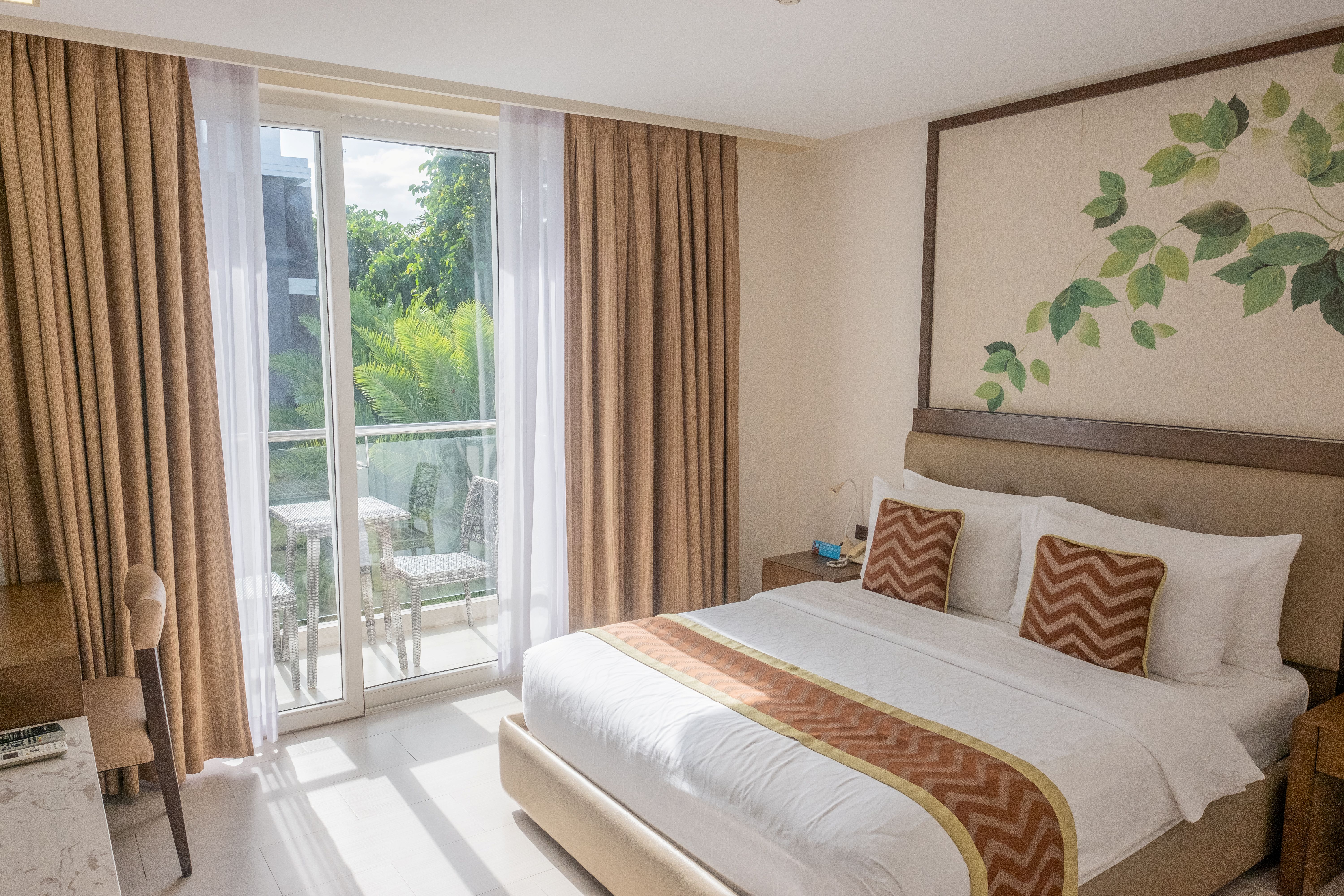 Double or Twin Deluxe Pool View