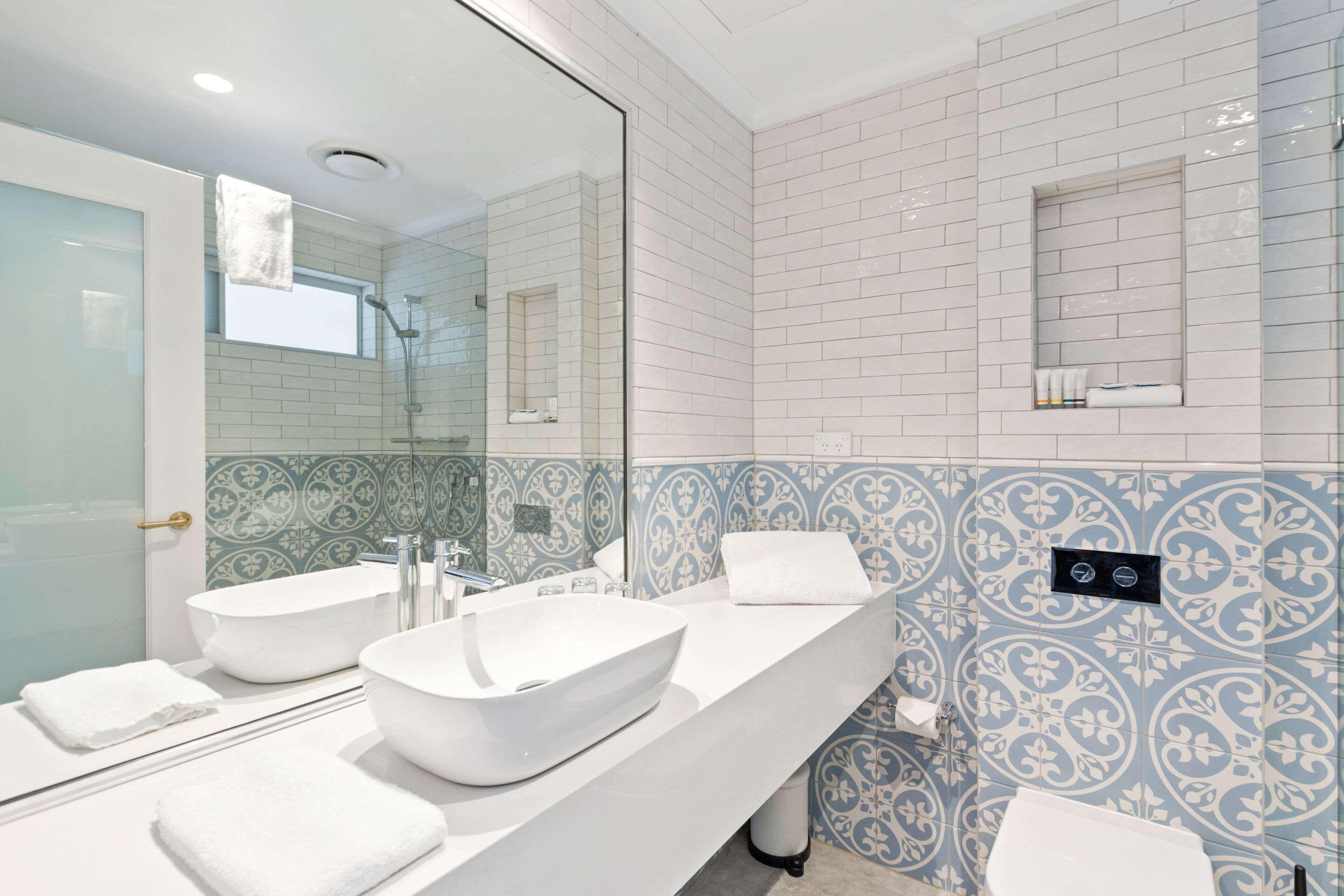 Double King Bed Non Smoking