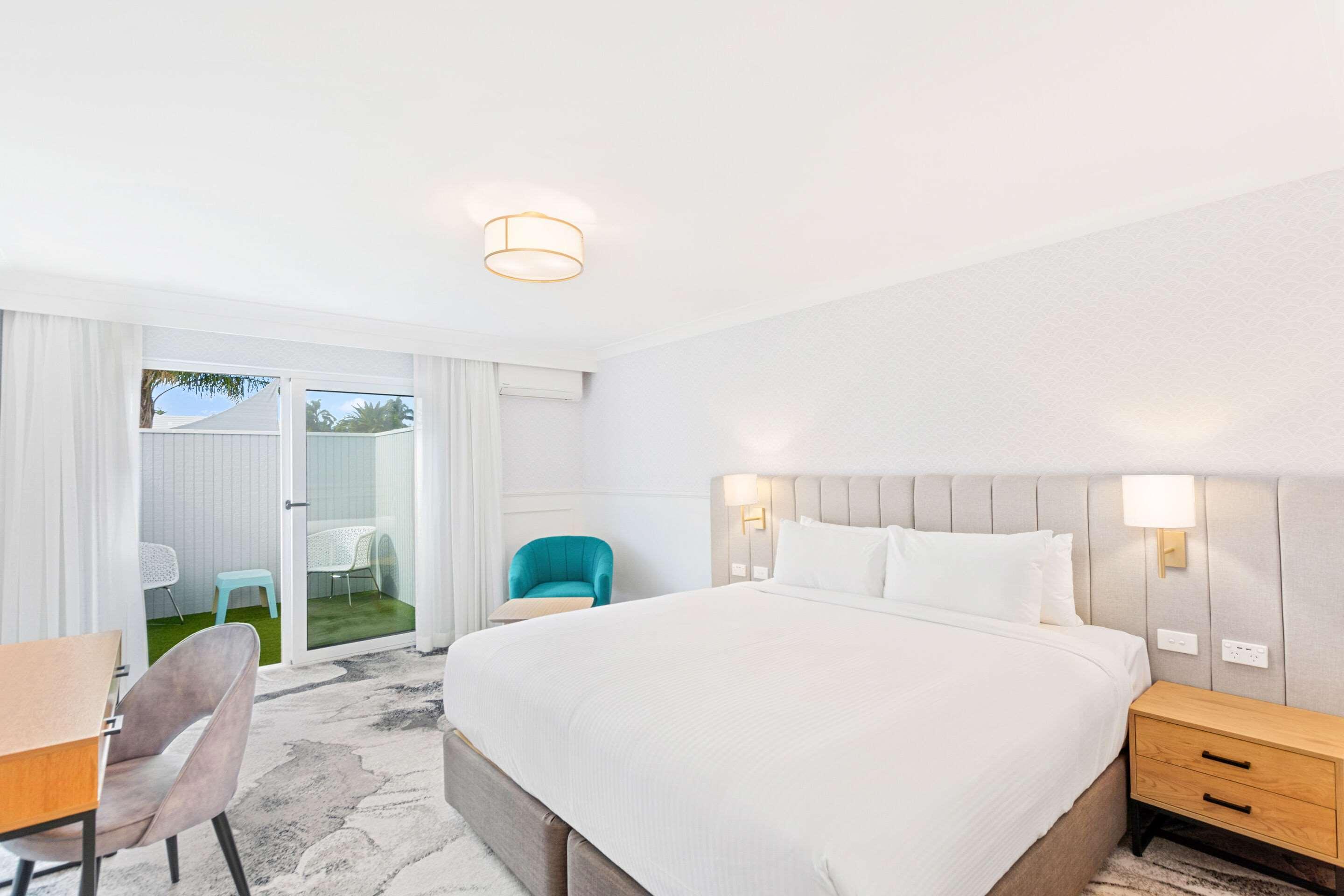 Double King Bed Non Smoking