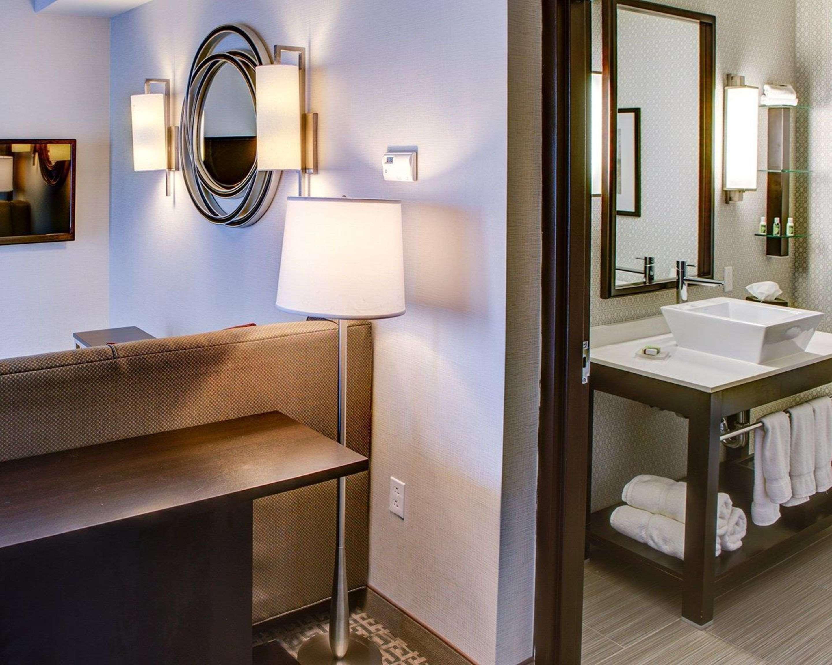 Suite Two Queen Beds