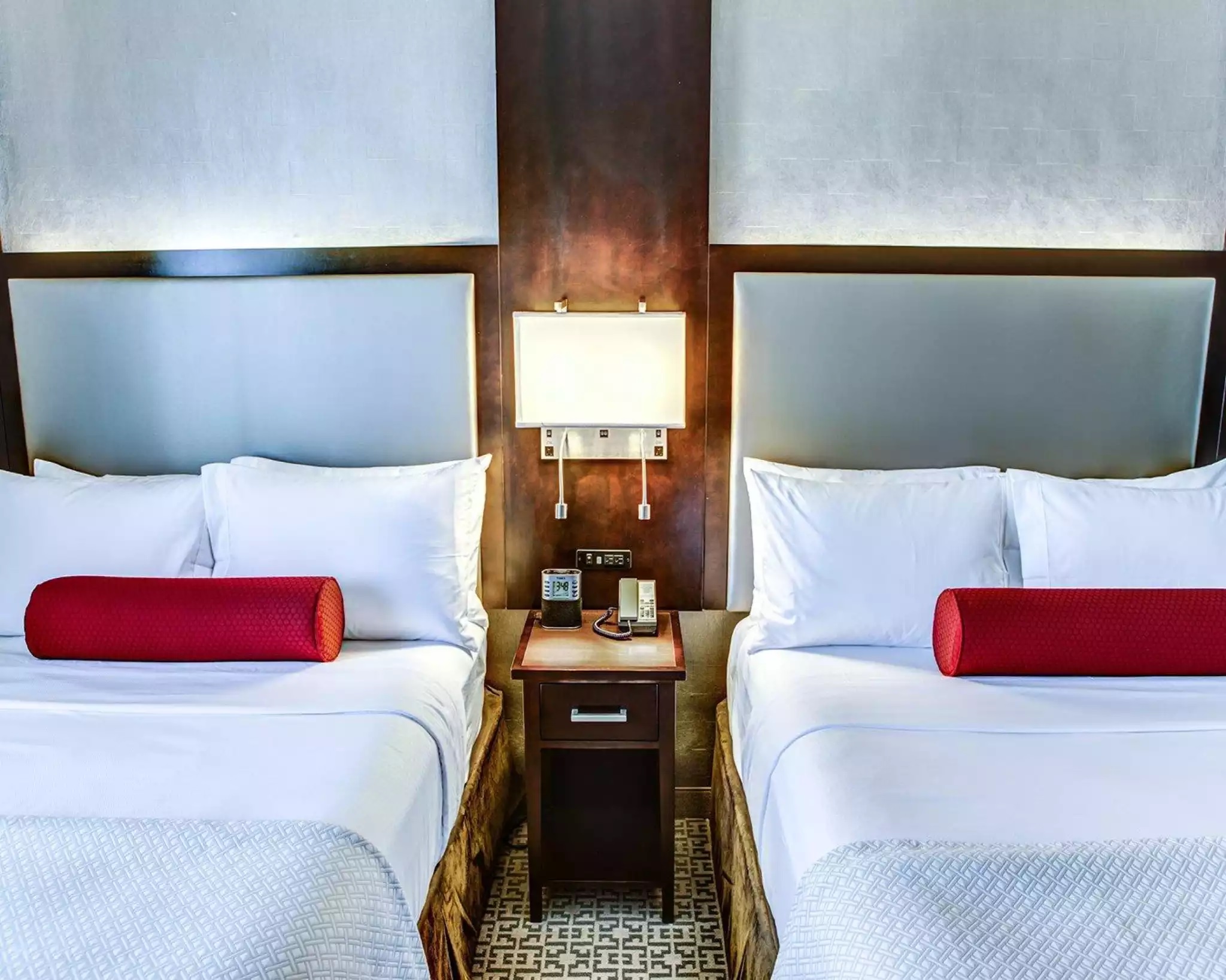 Suite Two Queen Beds