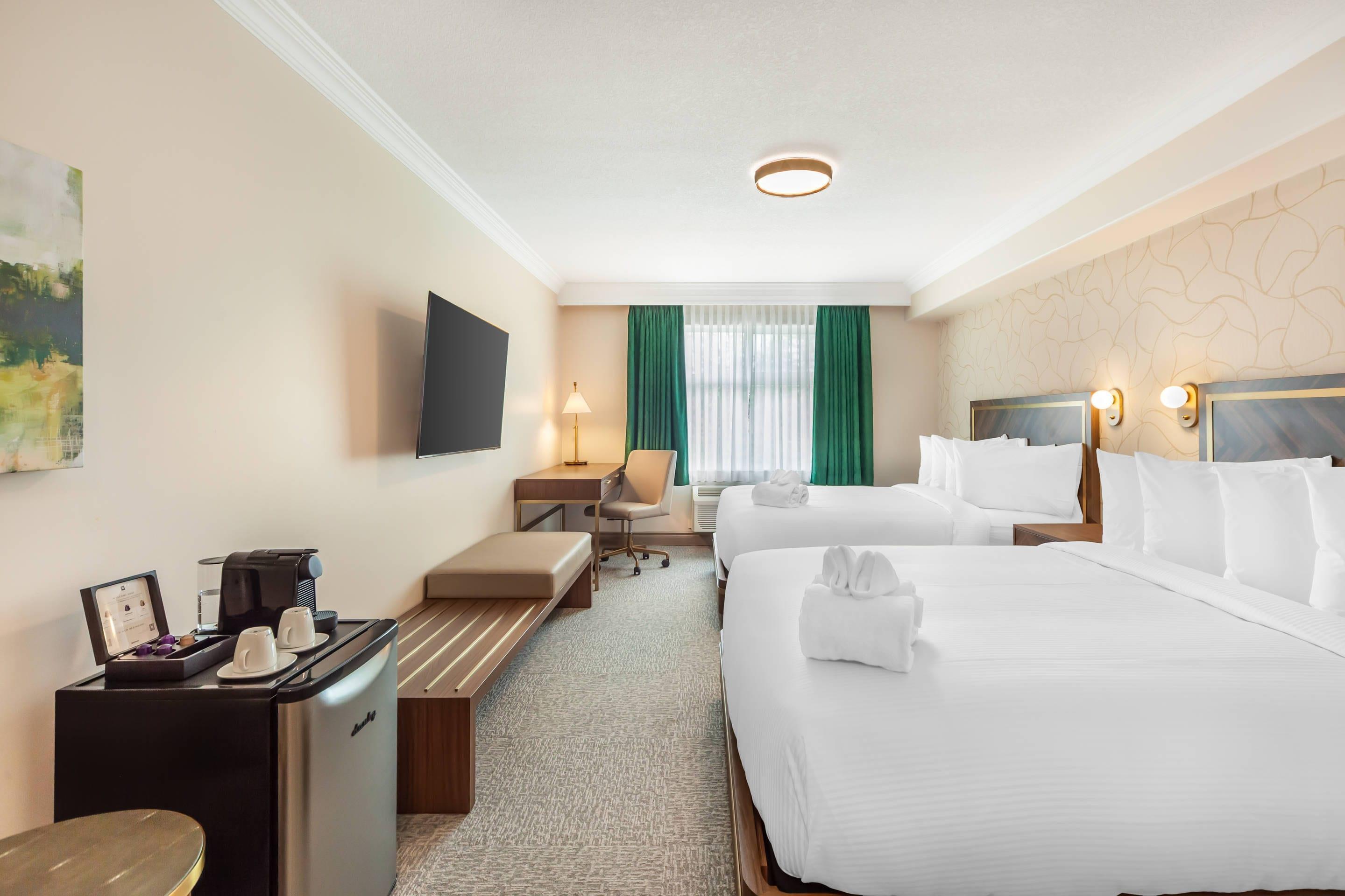 Quadruple Non Smoking