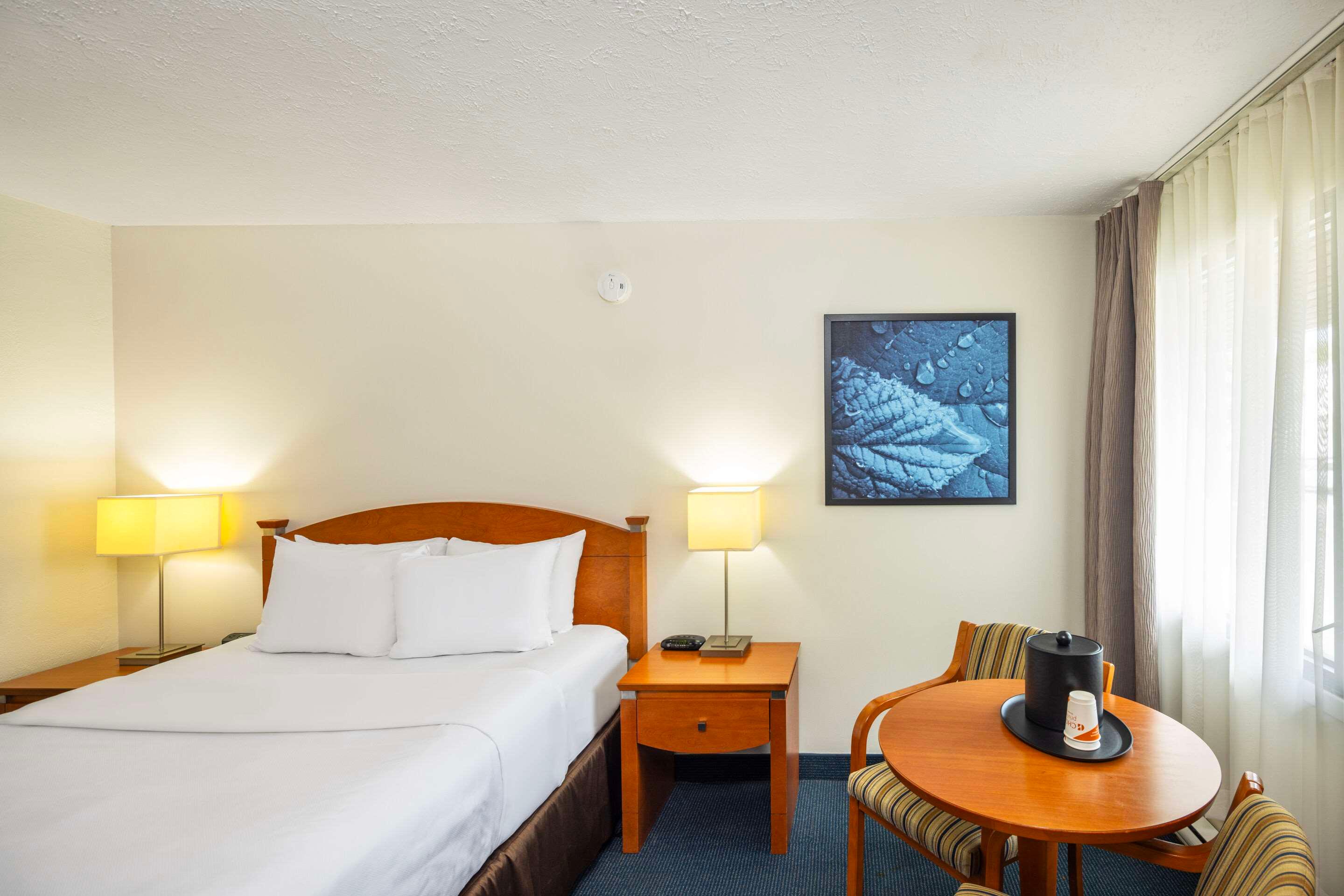 Double Queen Bed Non Smoking