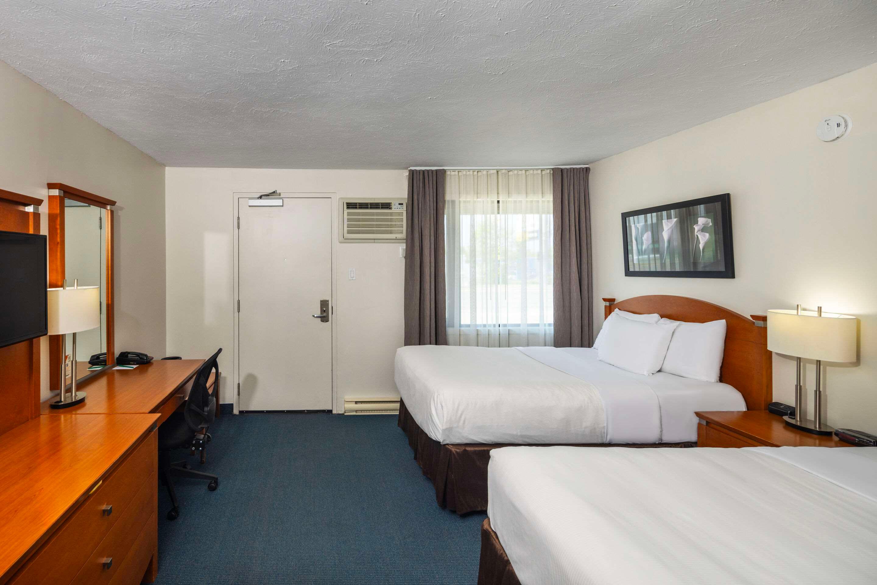 Double Two Double Beds Non Smoking