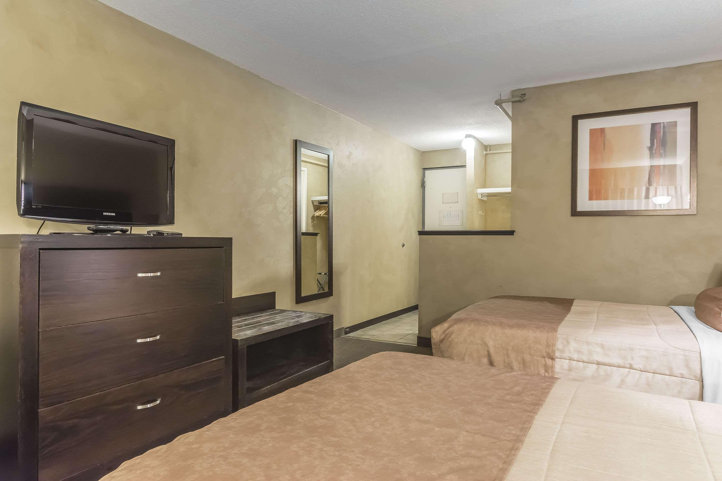 Quadruple Two Double Beds