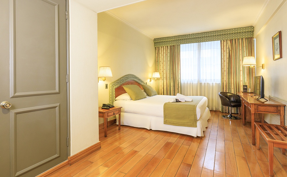 Double King Bed Non Smoking