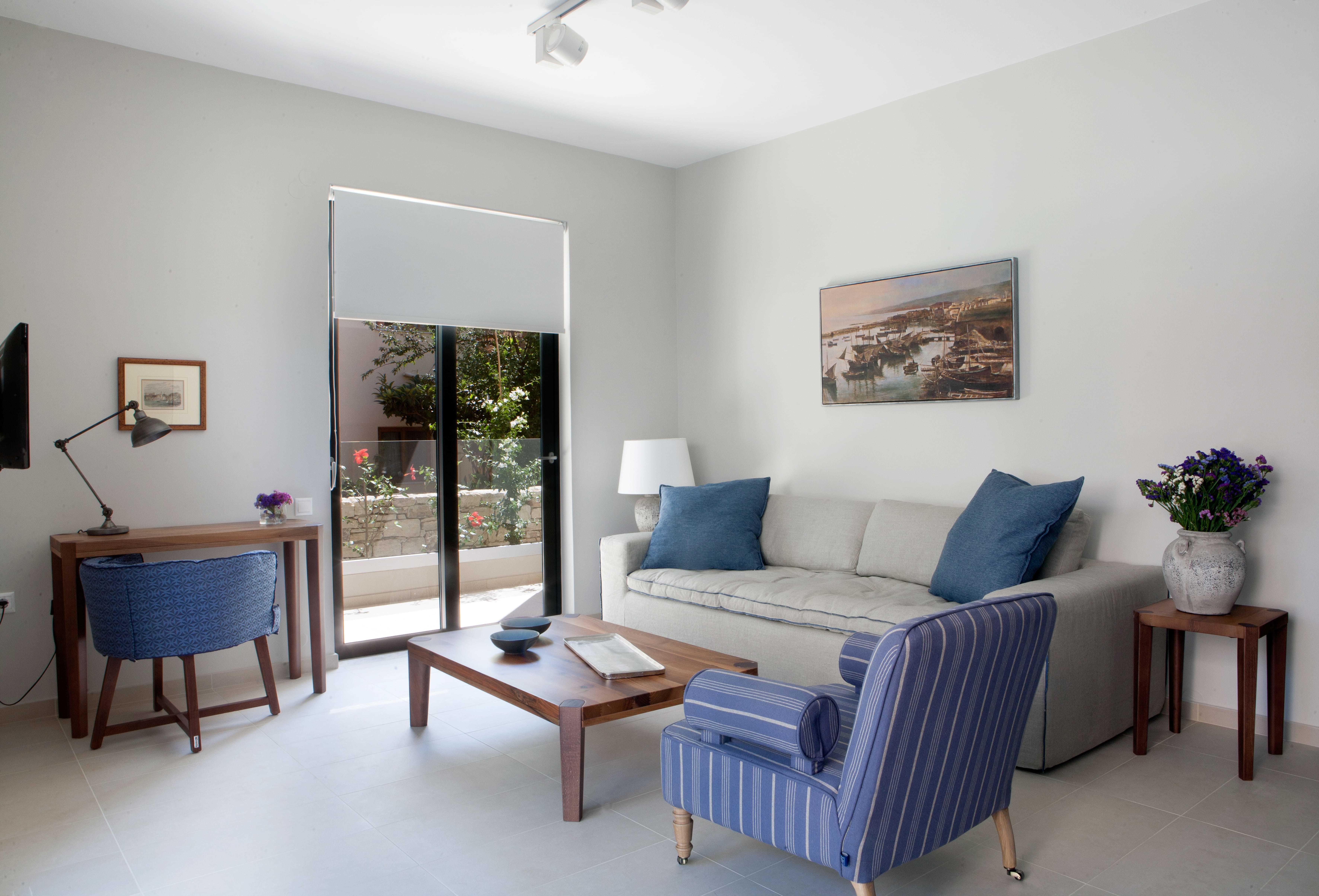 Apartment One Bedroom Two Bathrooms