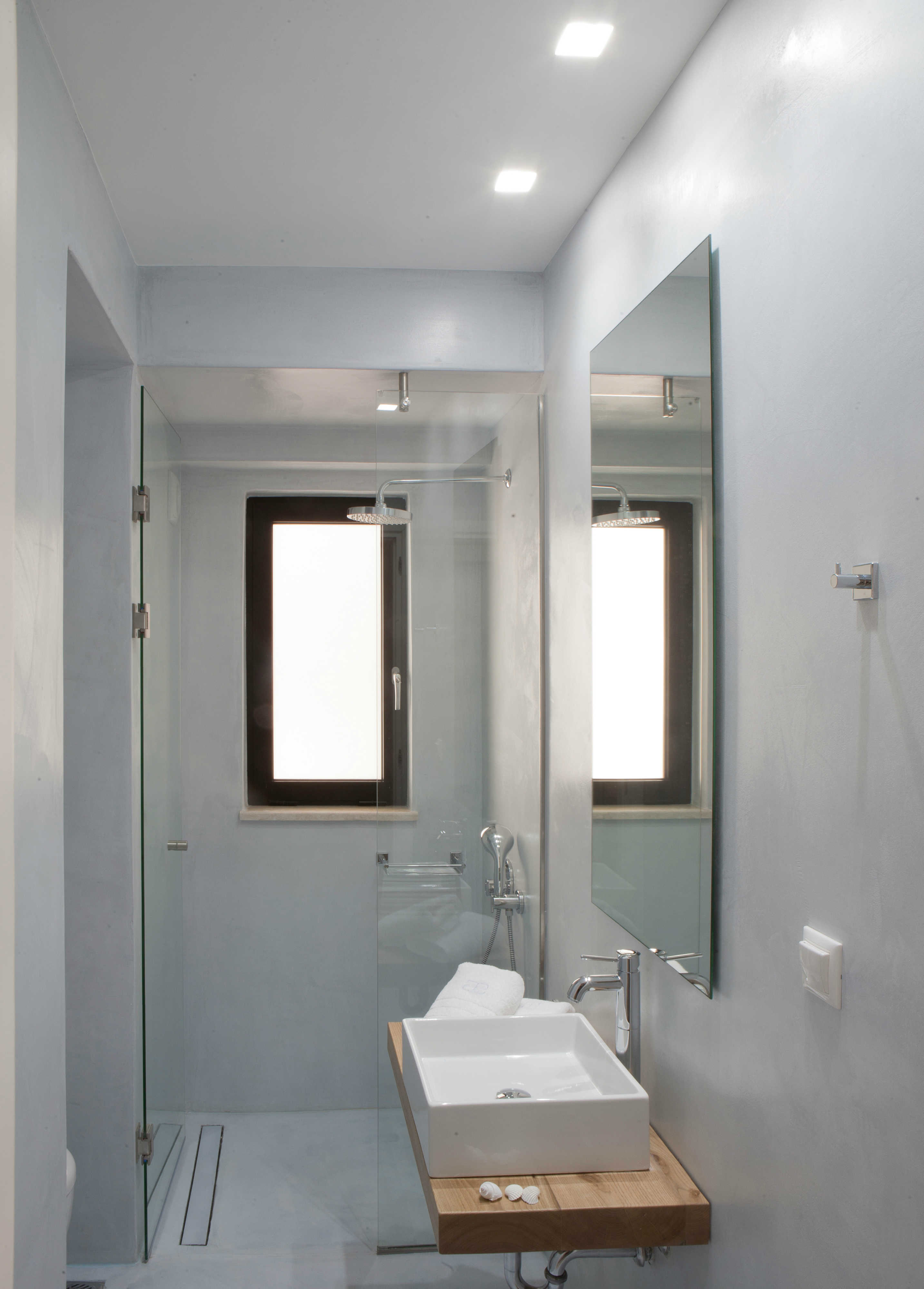 Apartment One Bedroom Two Bathrooms