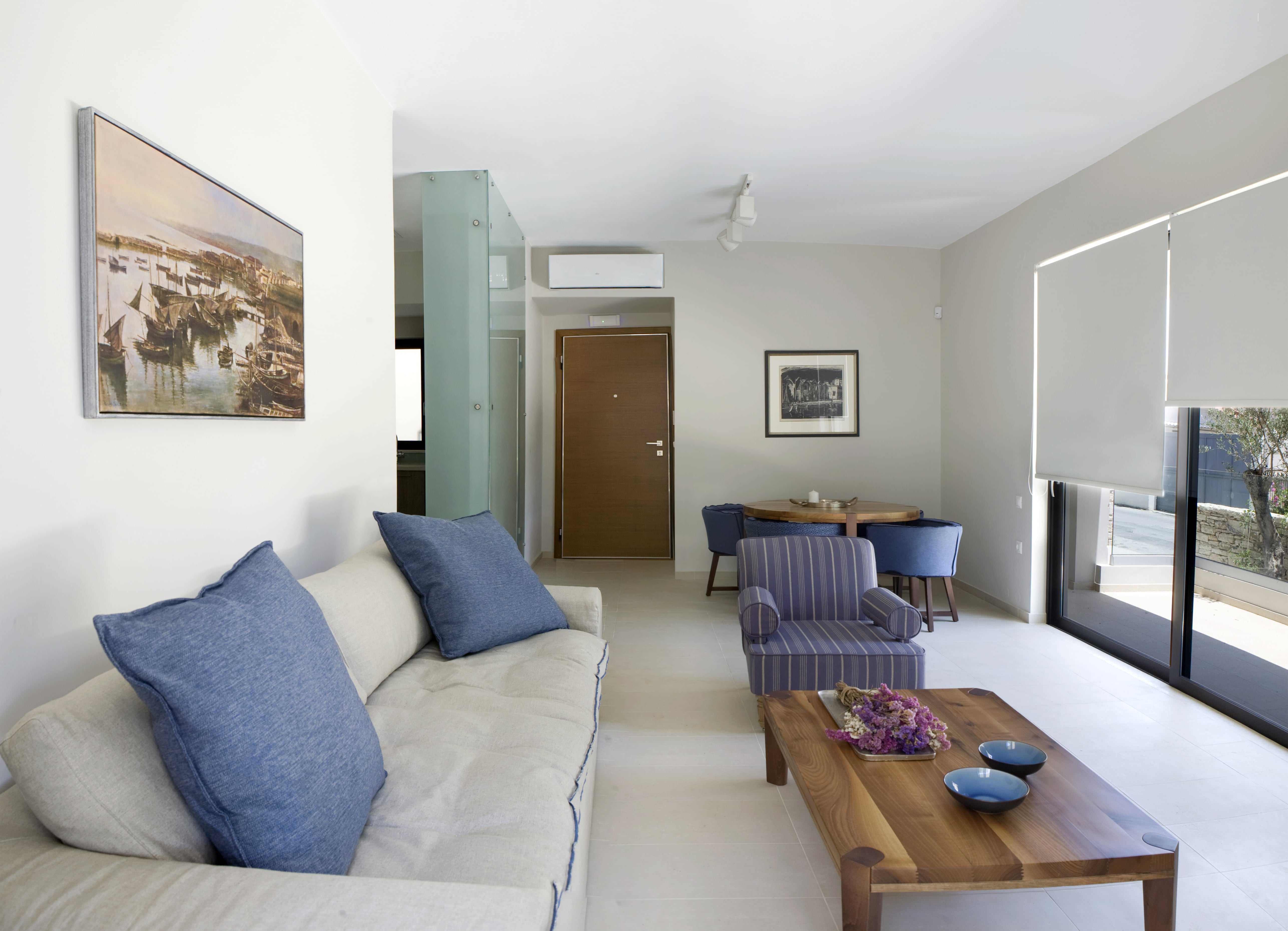 Apartment One Bedroom Two Bathrooms