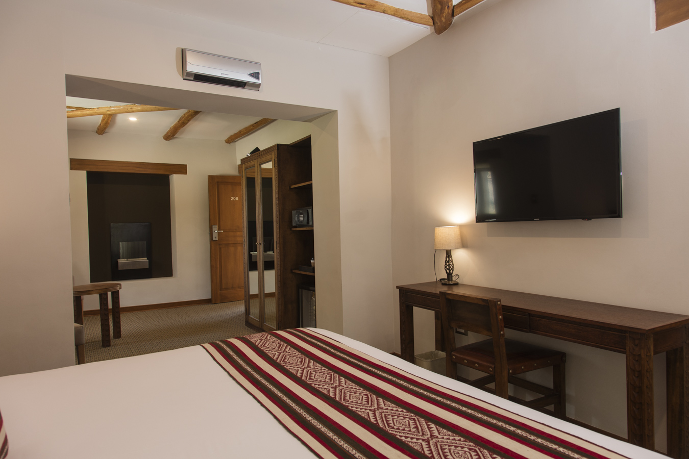 Junior Suite King Size Bed