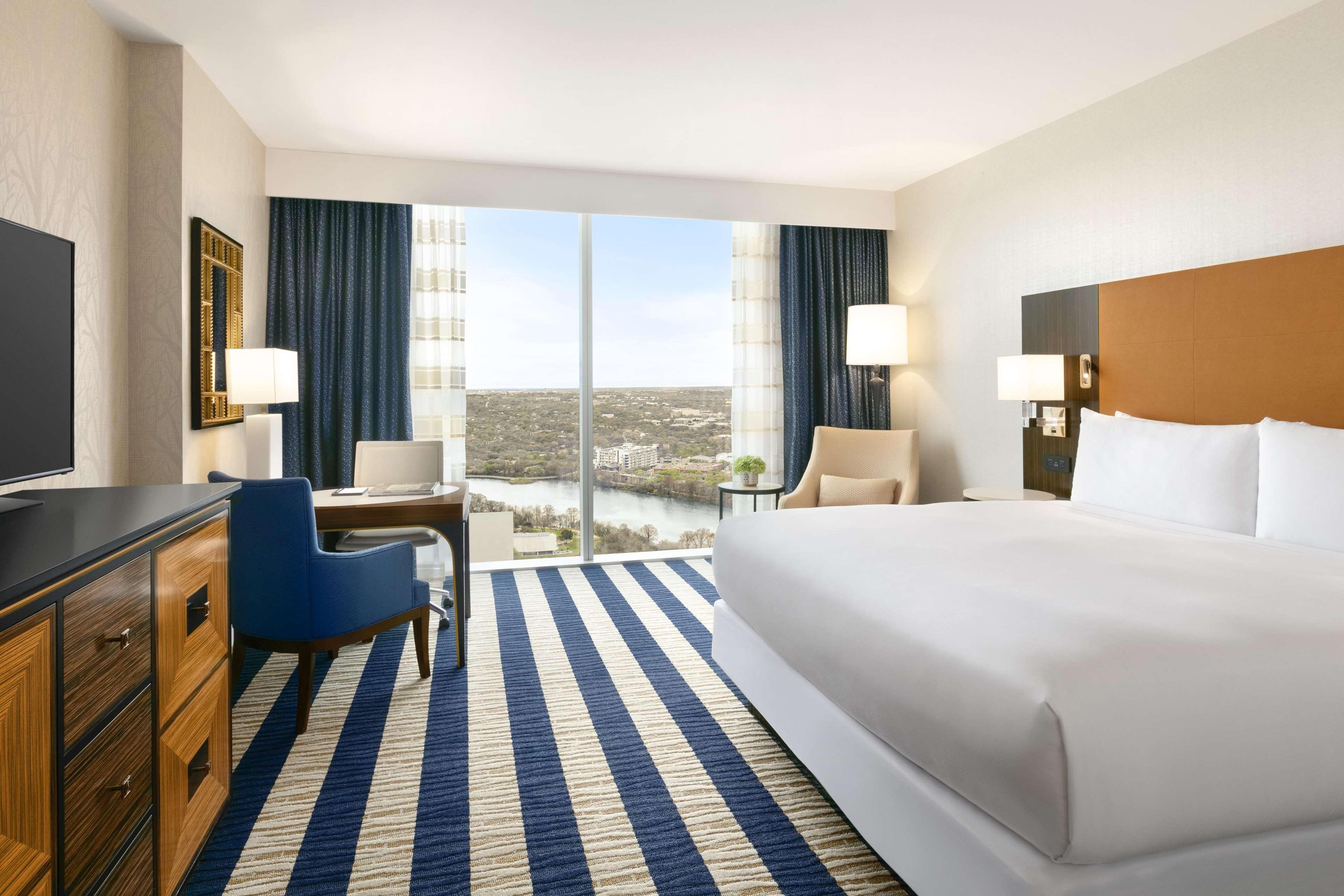 Double Deluxe King Bed