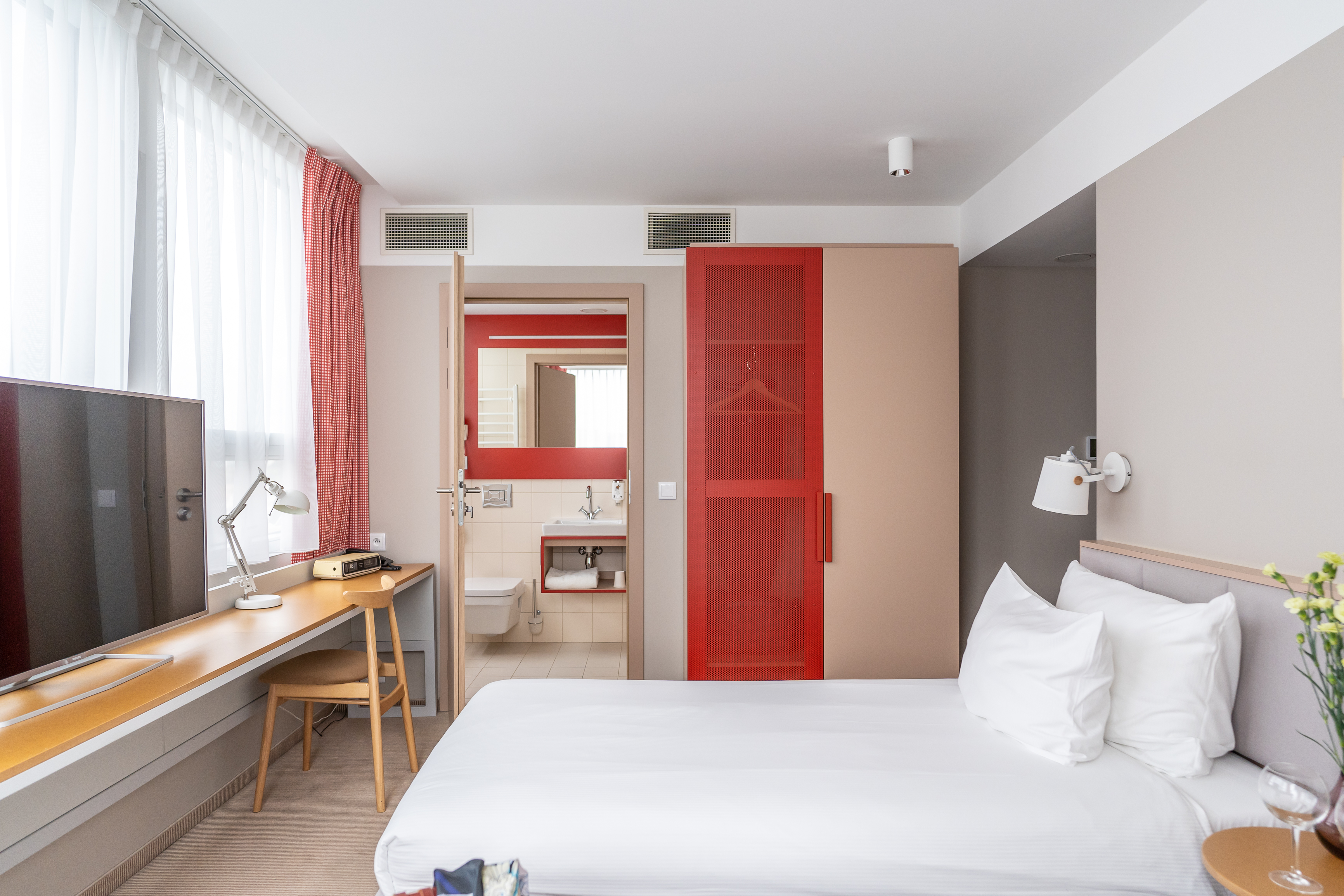 Twin Superior with Views